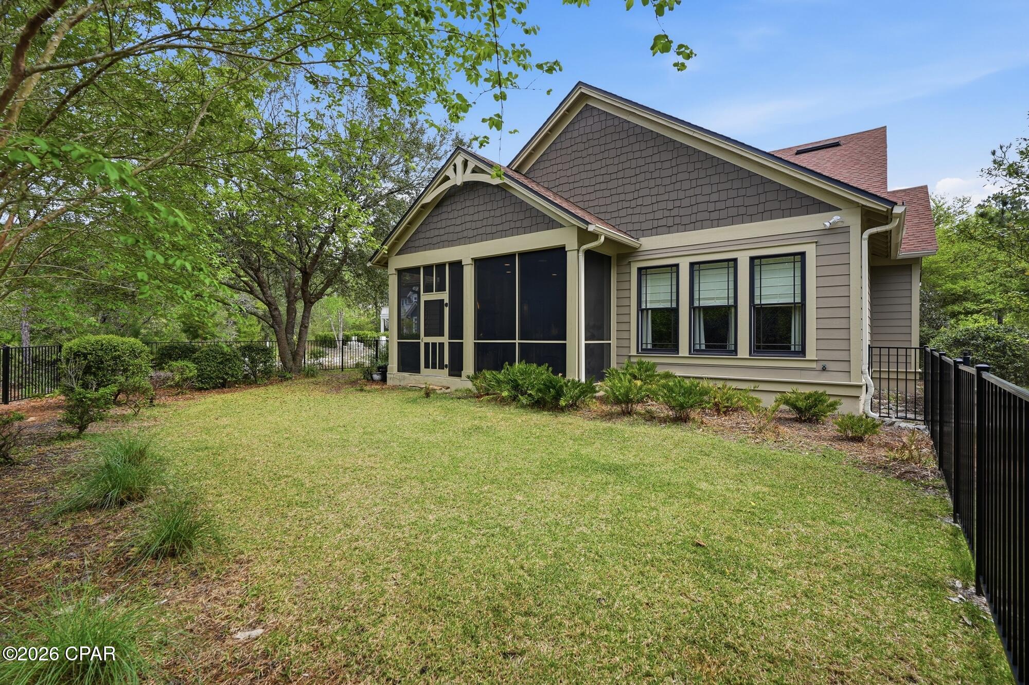 1603 Meadow Lark Way