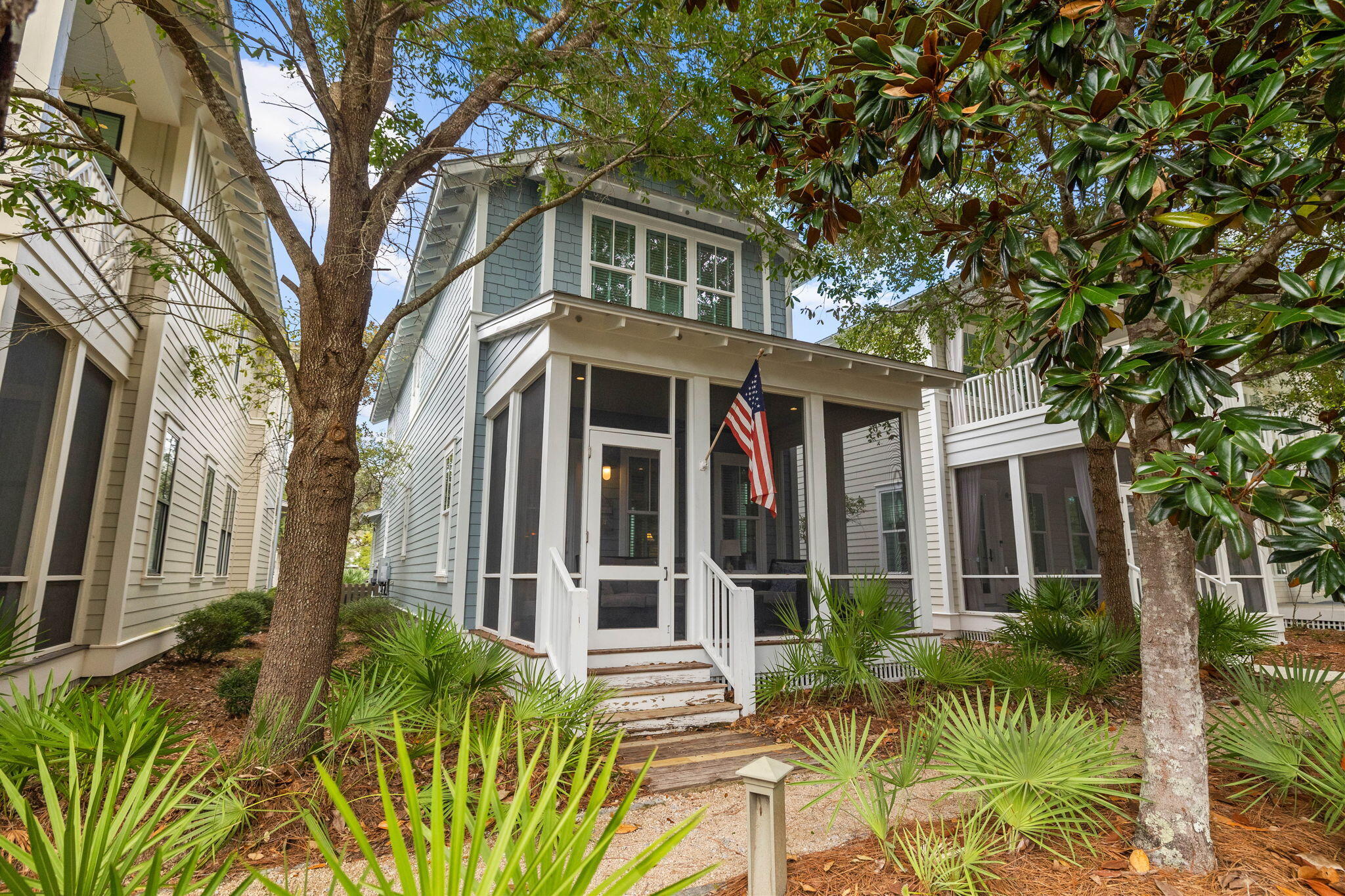 104 W Summersweet Lane