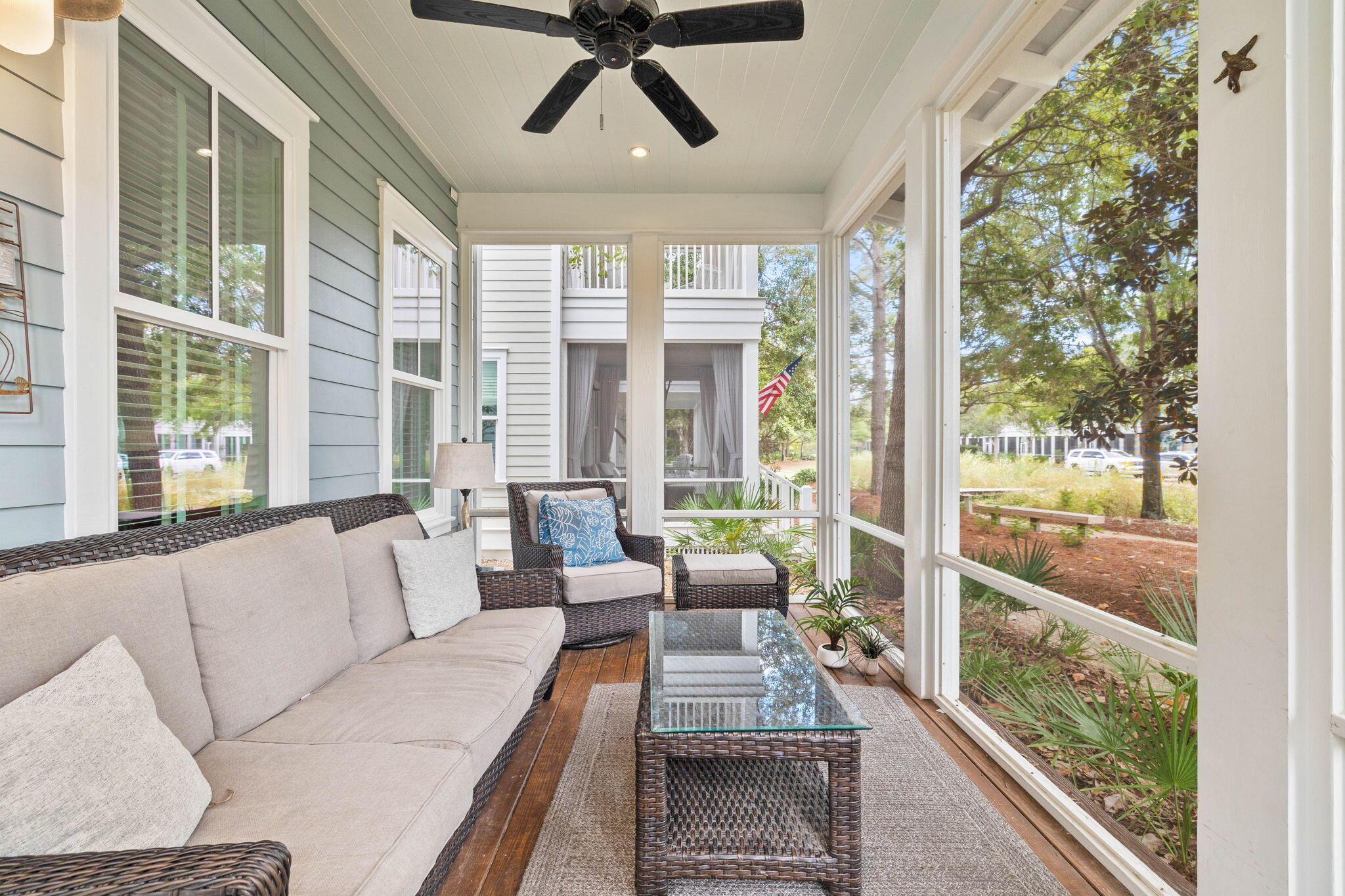 104 W Summersweet Lane