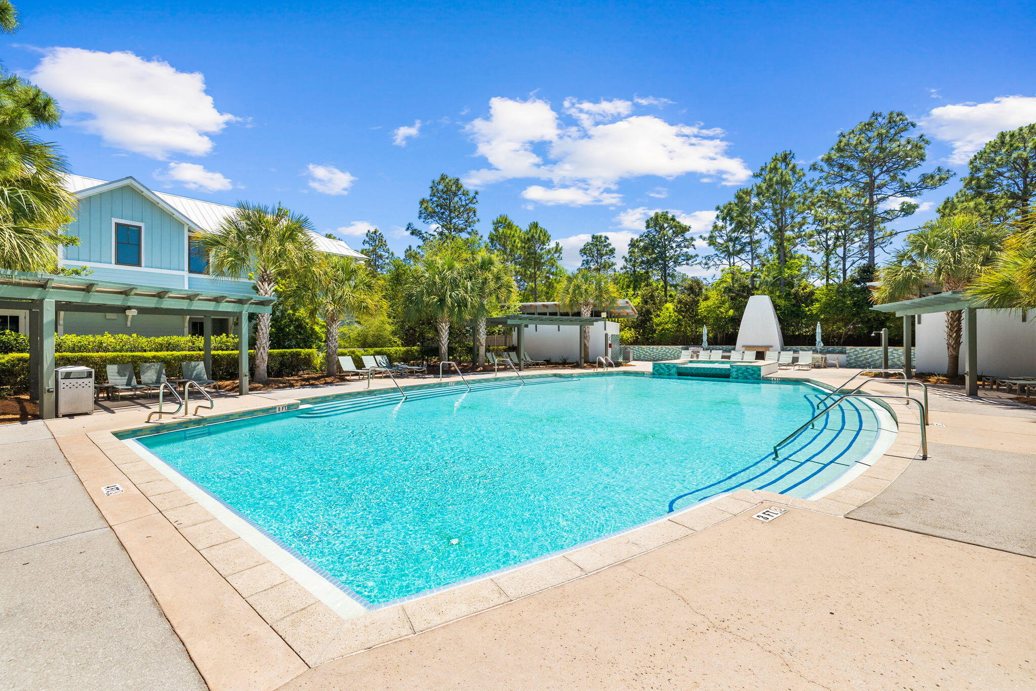 104 W Summersweet Lane