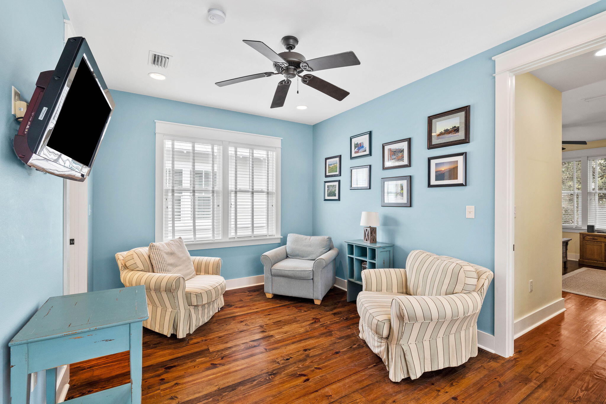 104 W Summersweet Lane