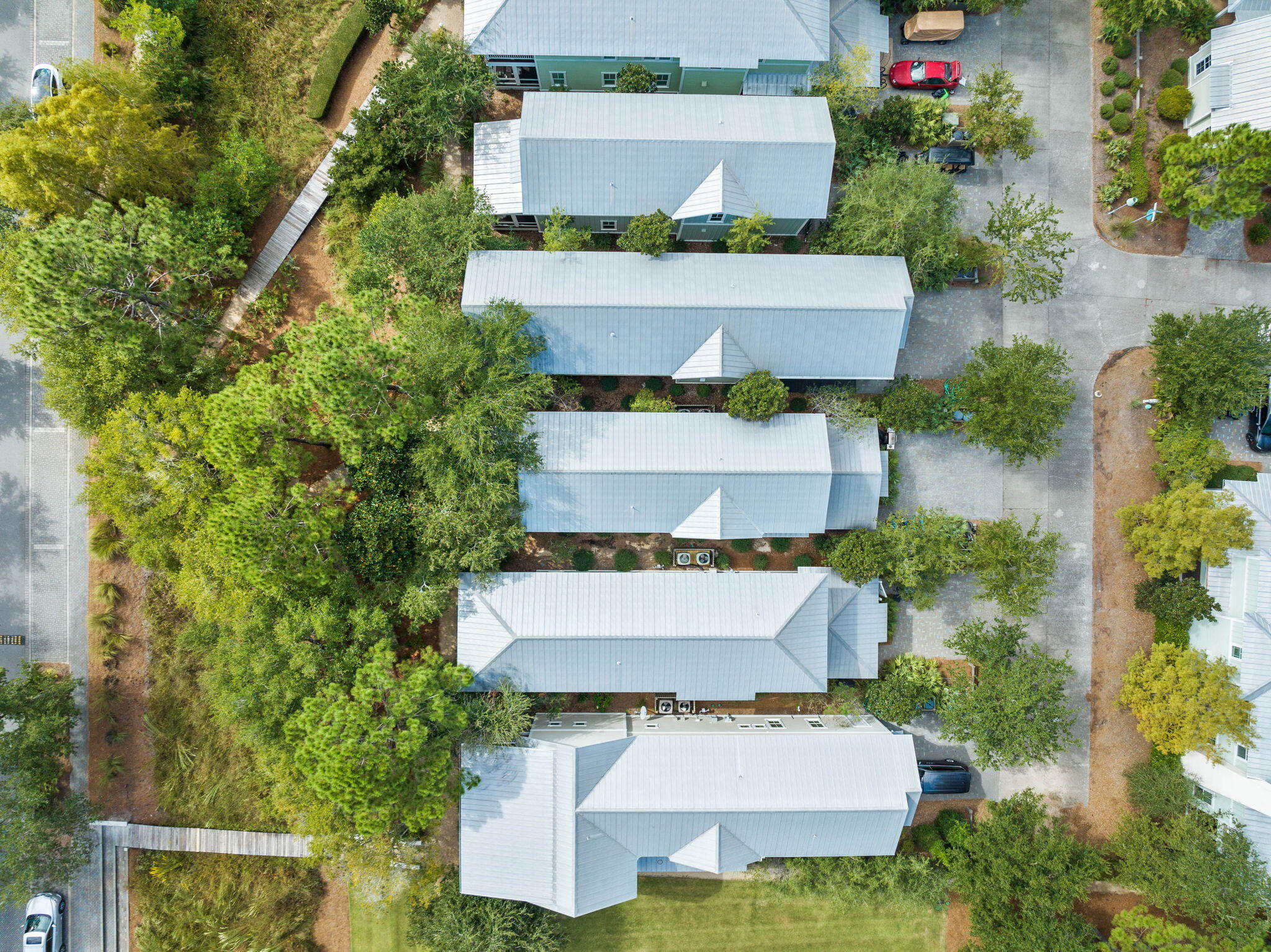 104 W Summersweet Lane