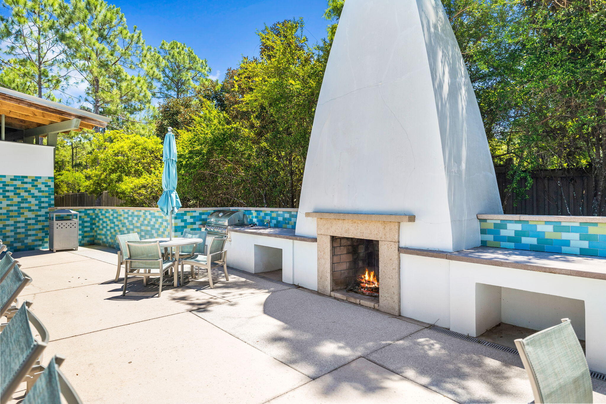 104 W Summersweet Lane