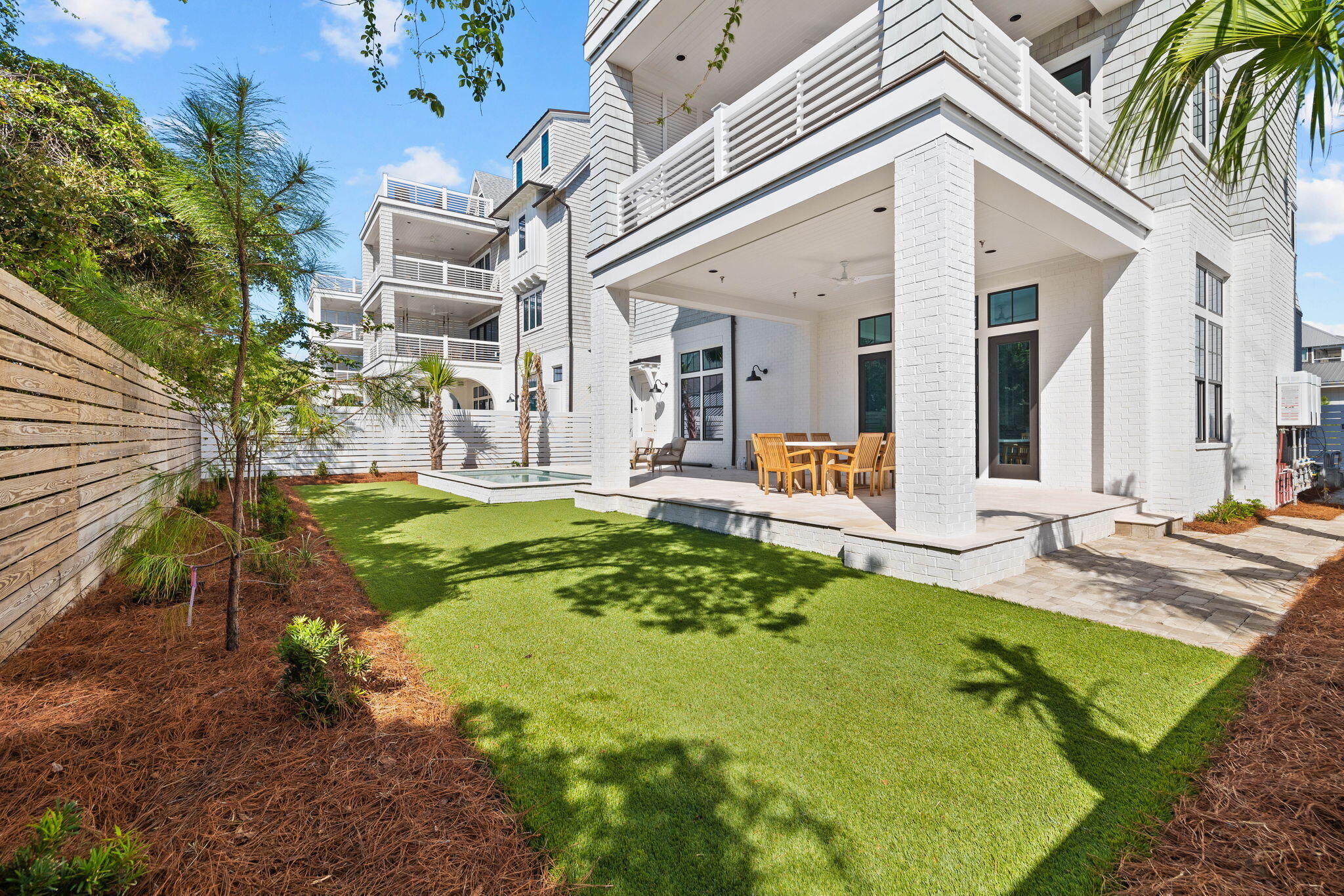 27 Grand Inlet Court