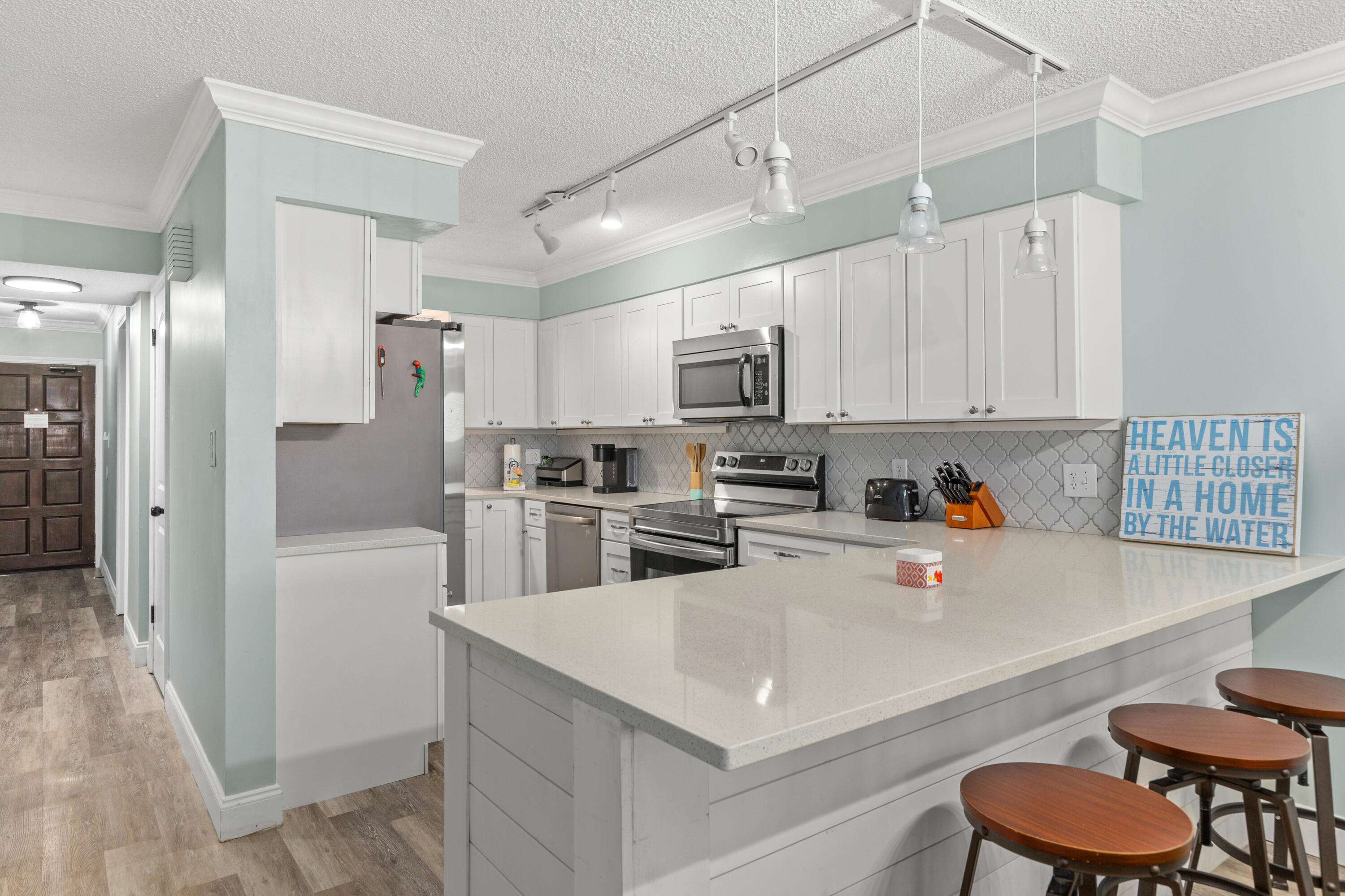 5801 Thomas Drive, UNIT 724