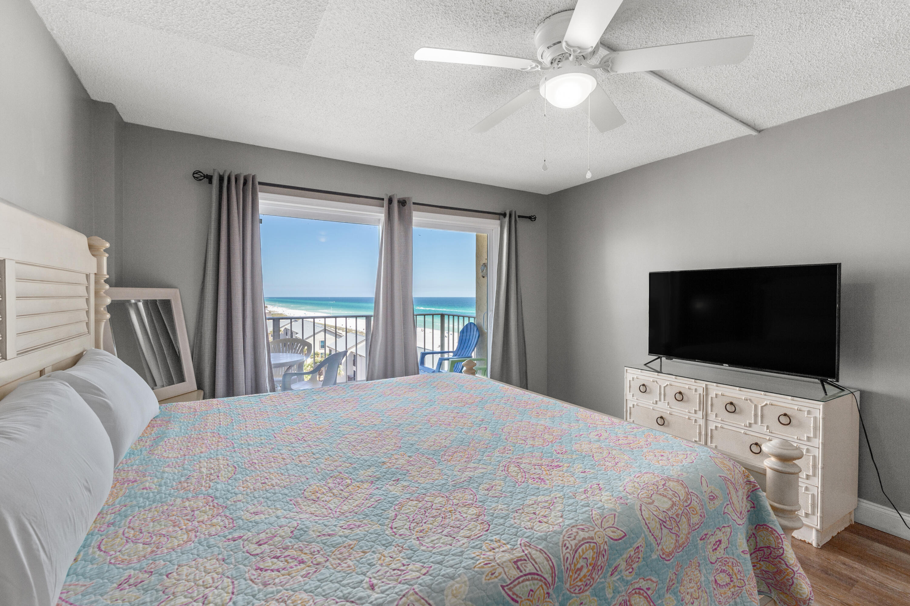 5801 Thomas Drive, UNIT 724