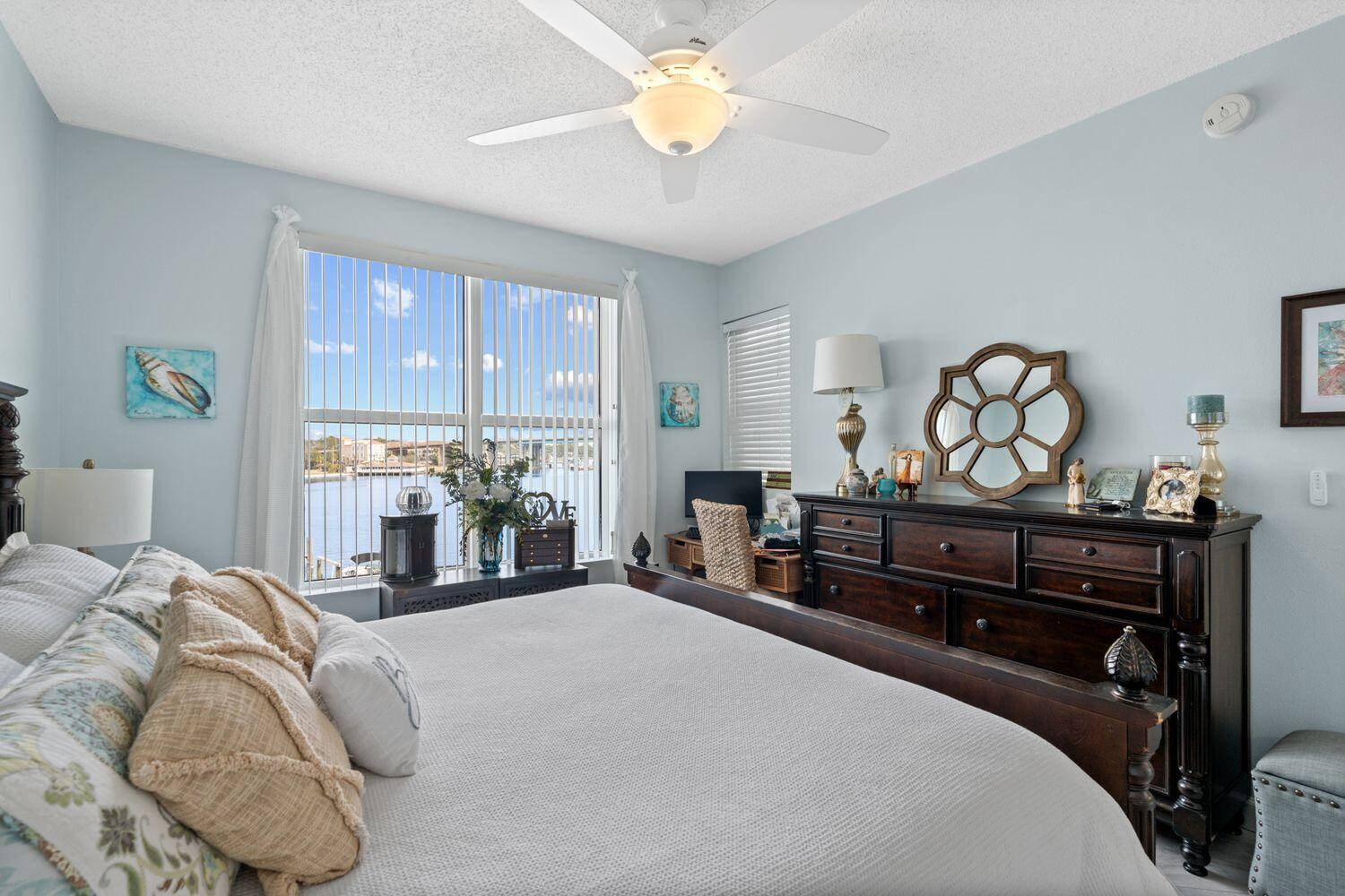 321 Bream Avenue, UNIT 304