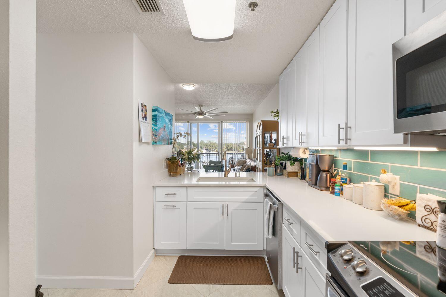 321 Bream Avenue, UNIT 304