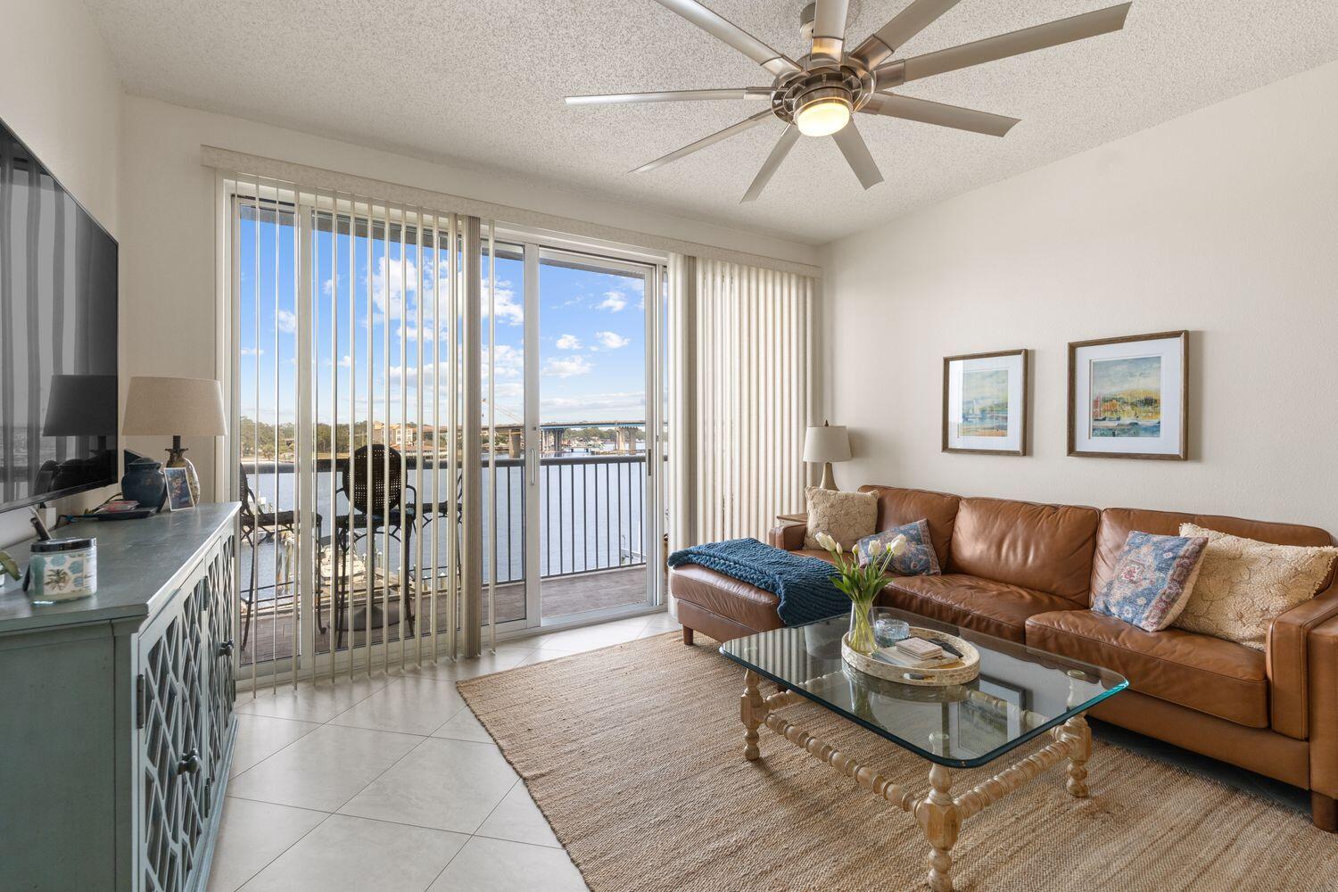 321 Bream Avenue, UNIT 304