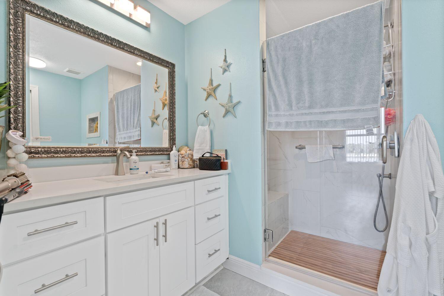 321 Bream Avenue, UNIT 304