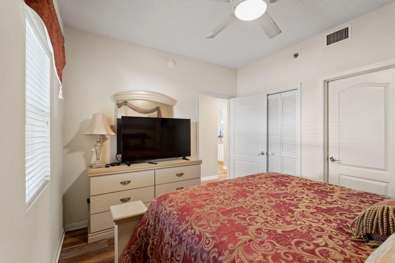 321 Bream Avenue 207