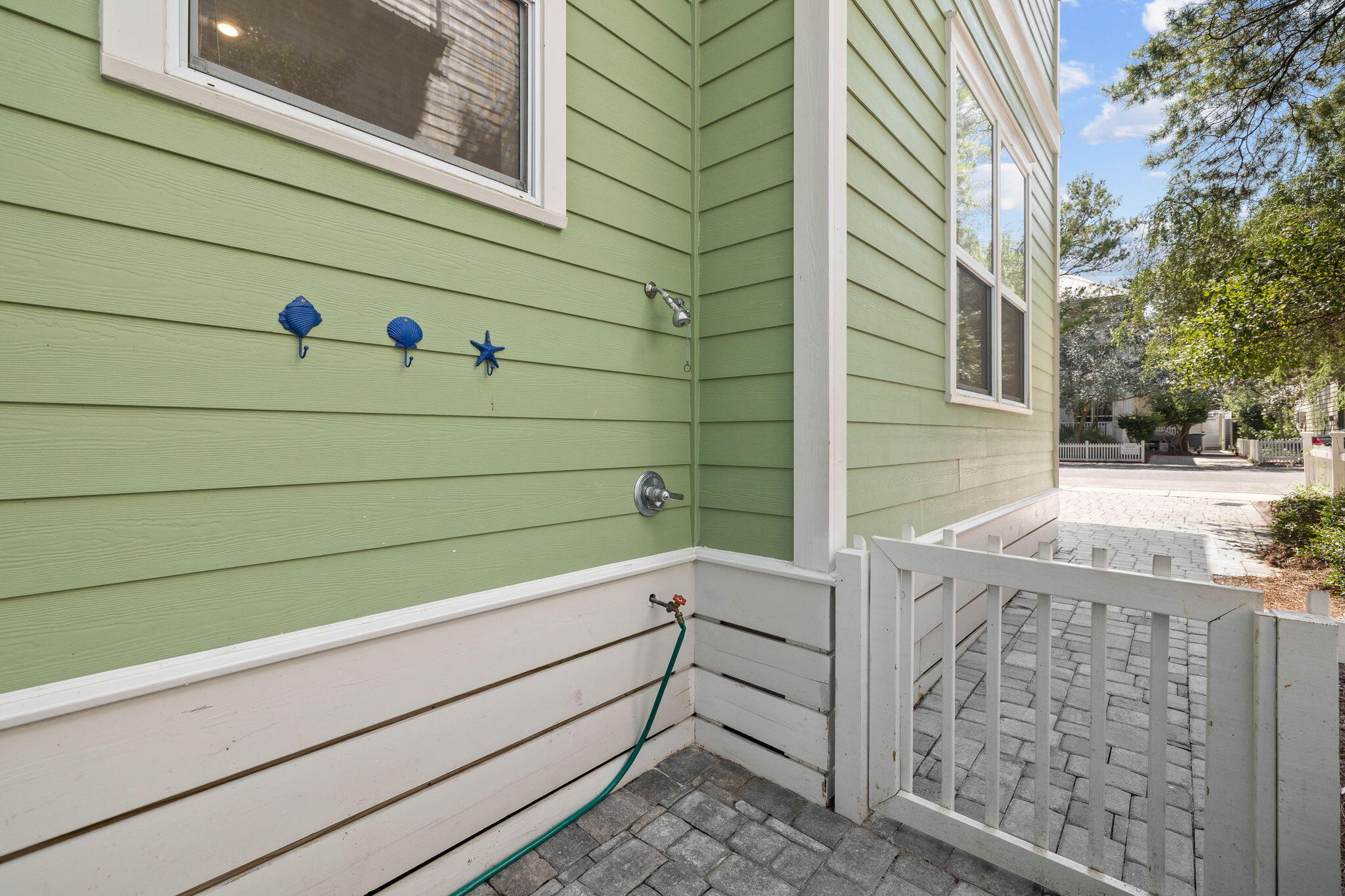 126 N Ryan Street