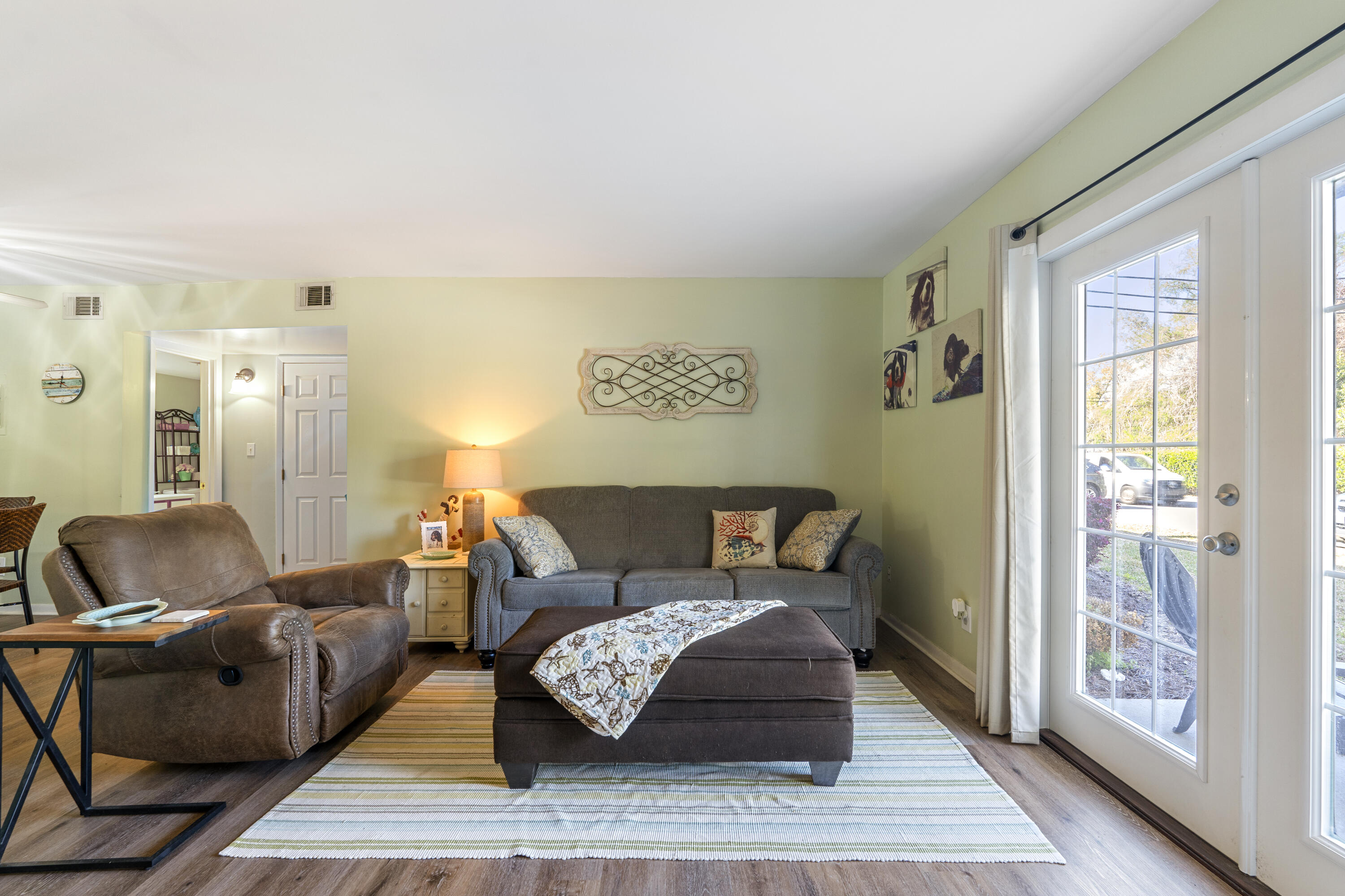 2100 W Beach Drive, O-103