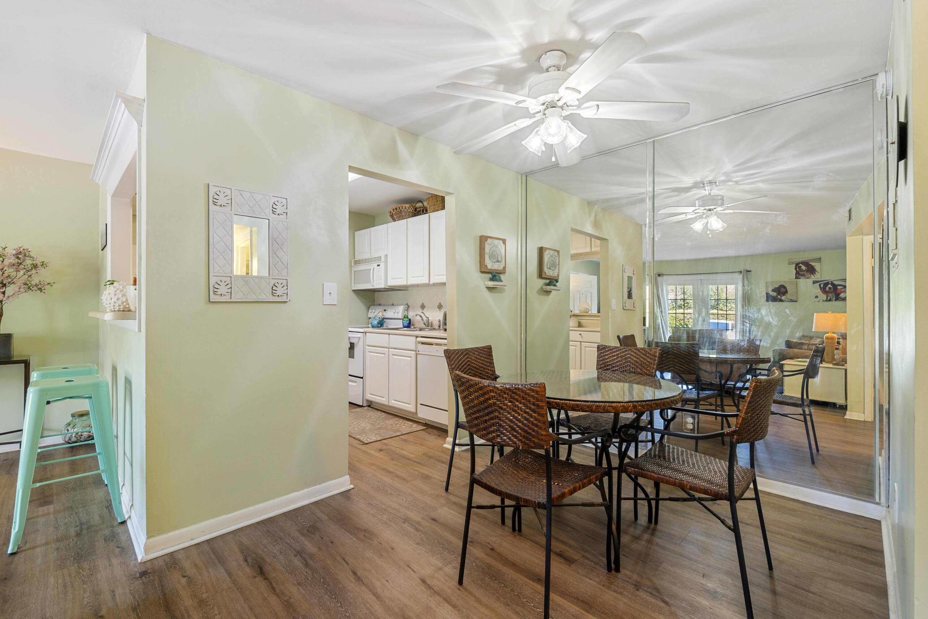 2100 W Beach Drive, O-103