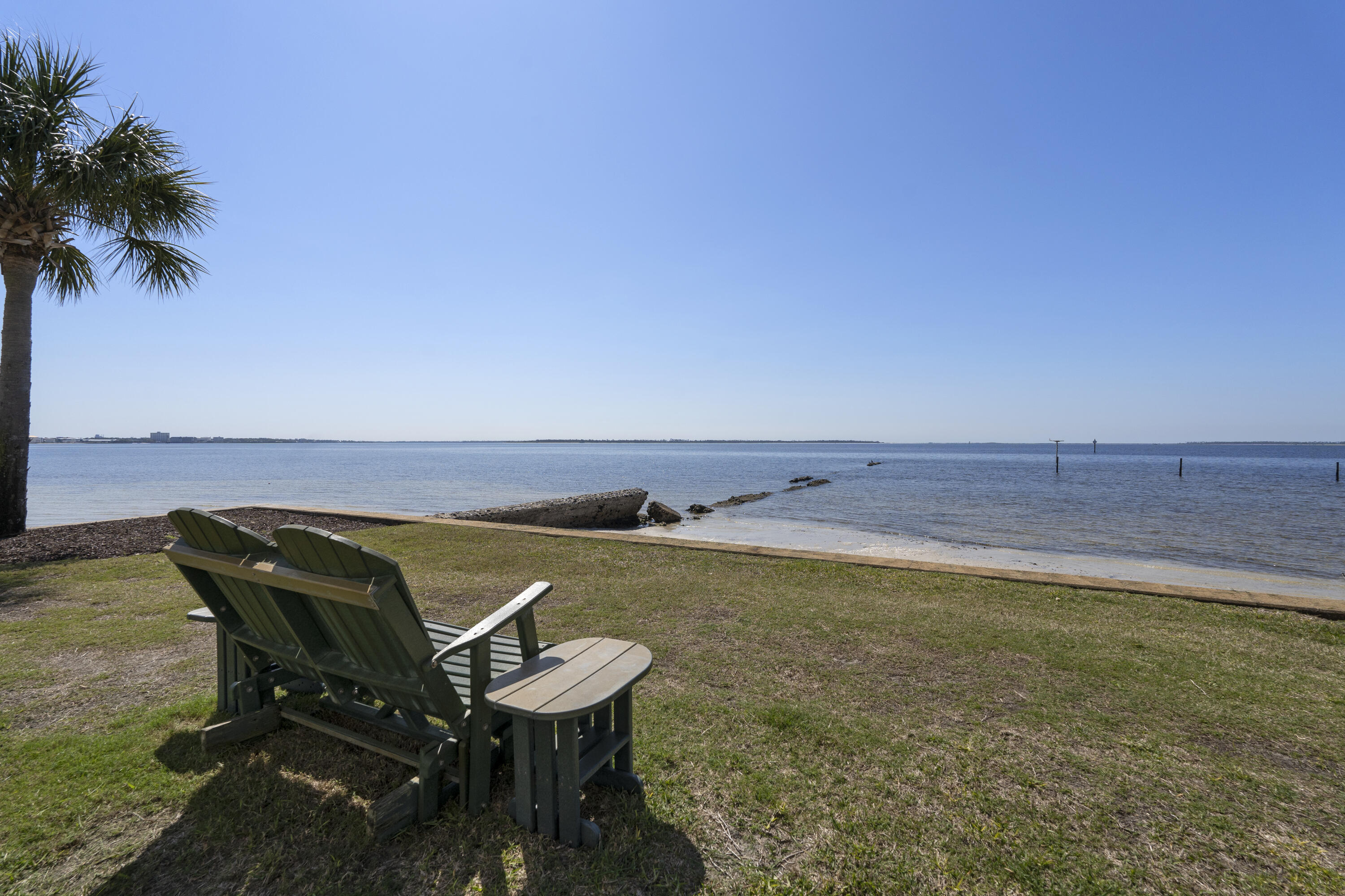 2100 W Beach Drive, O-103