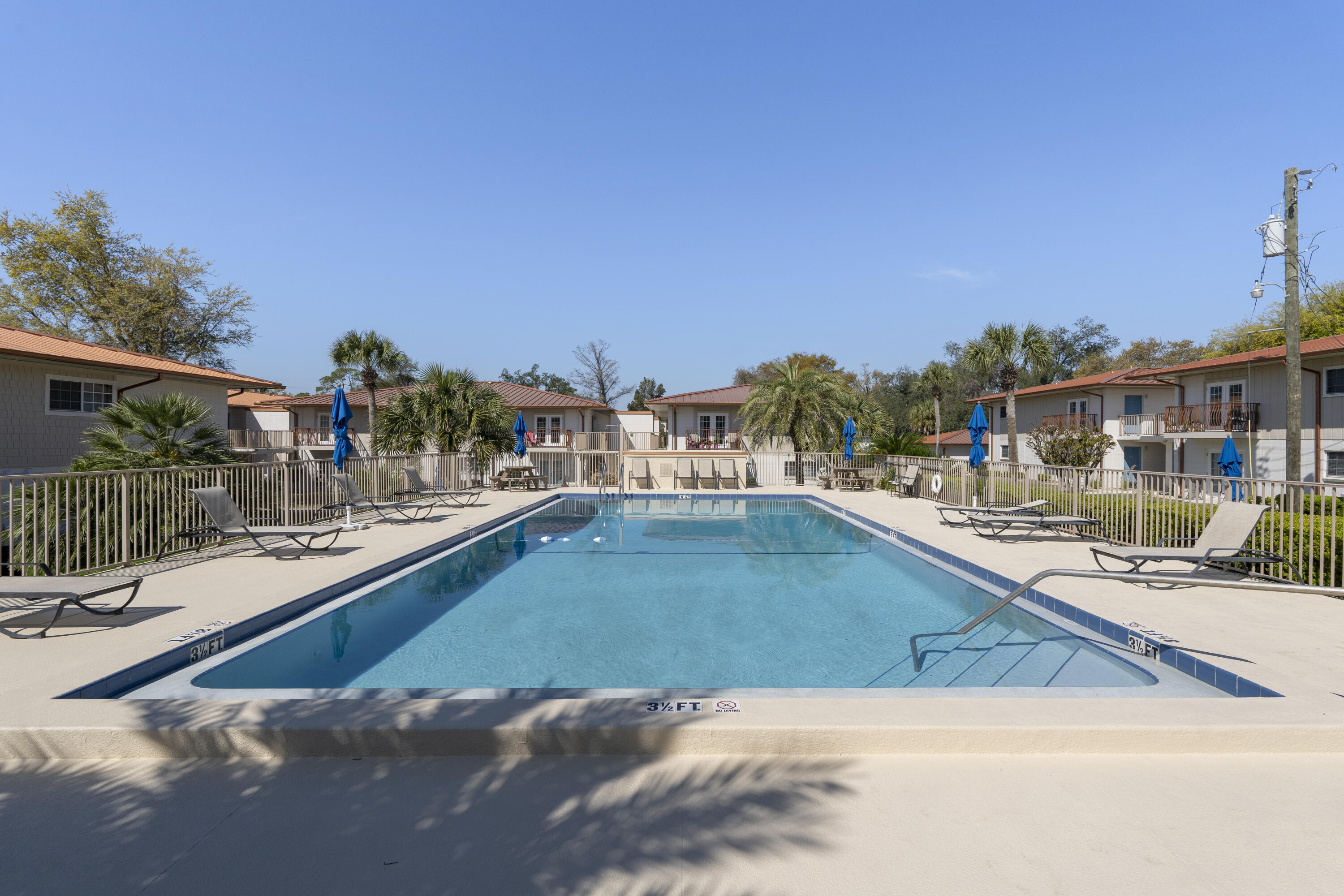 2100 W Beach Drive, O-103