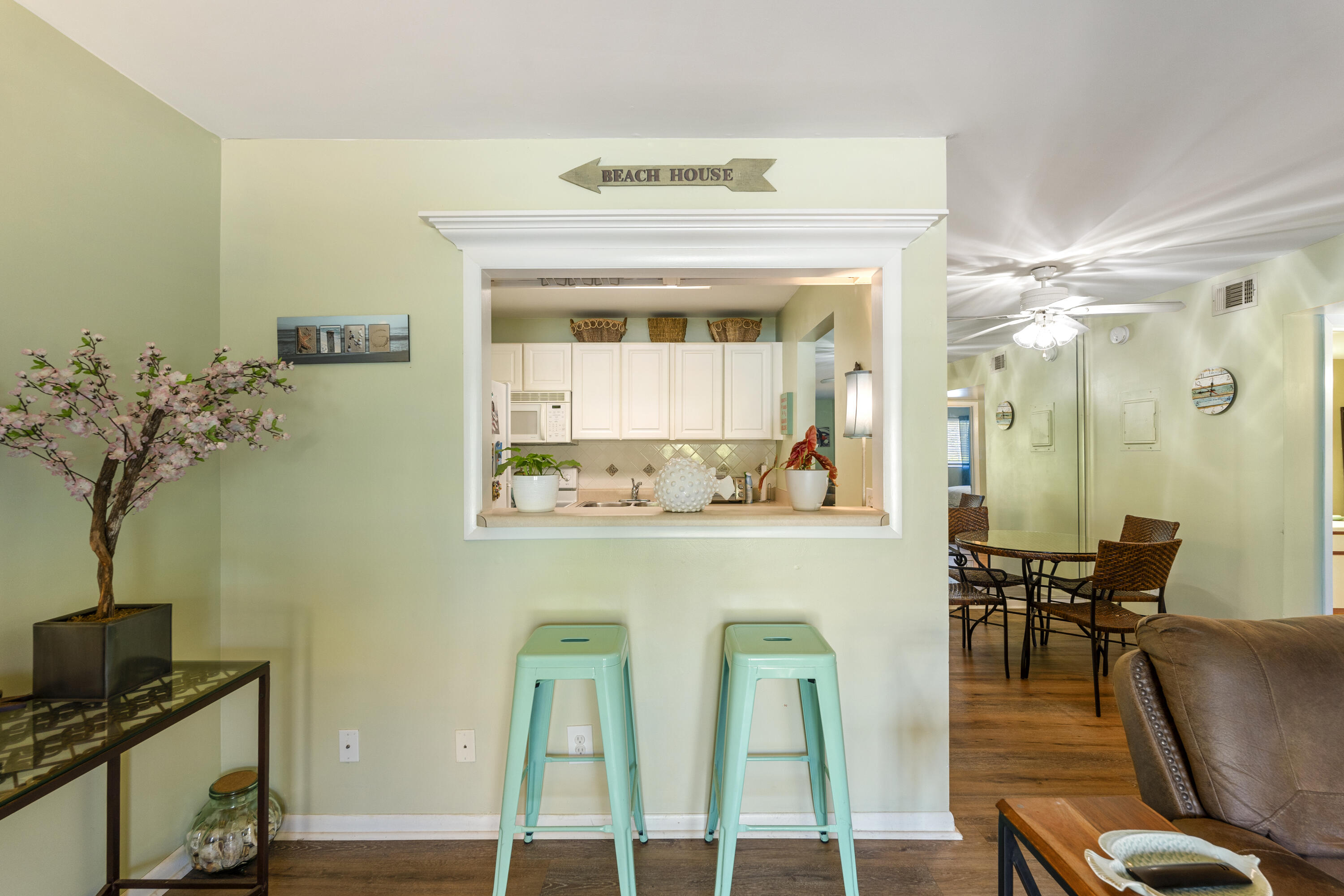 2100 W Beach Drive, O-103