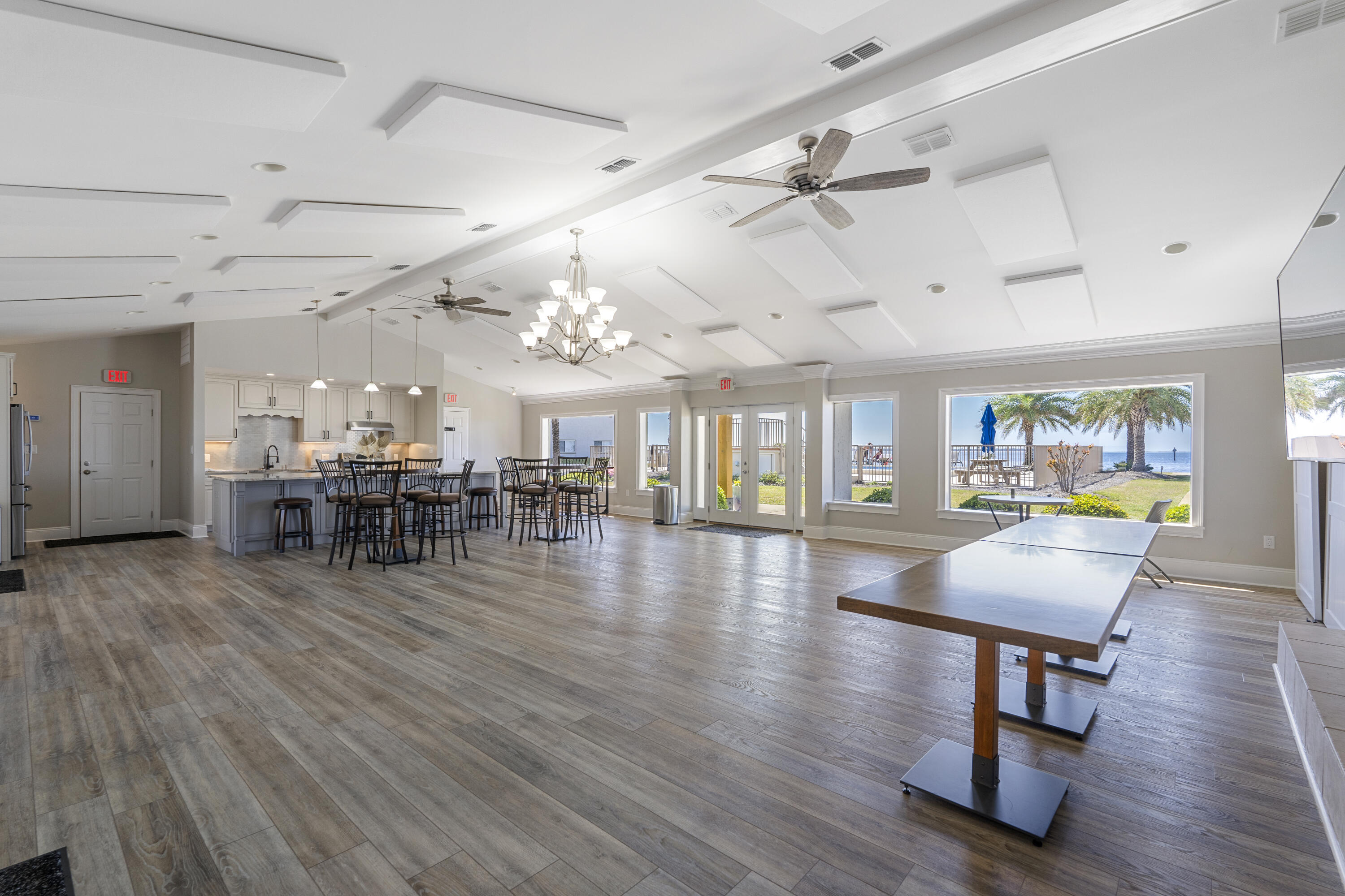 2100 W Beach Drive, O-103