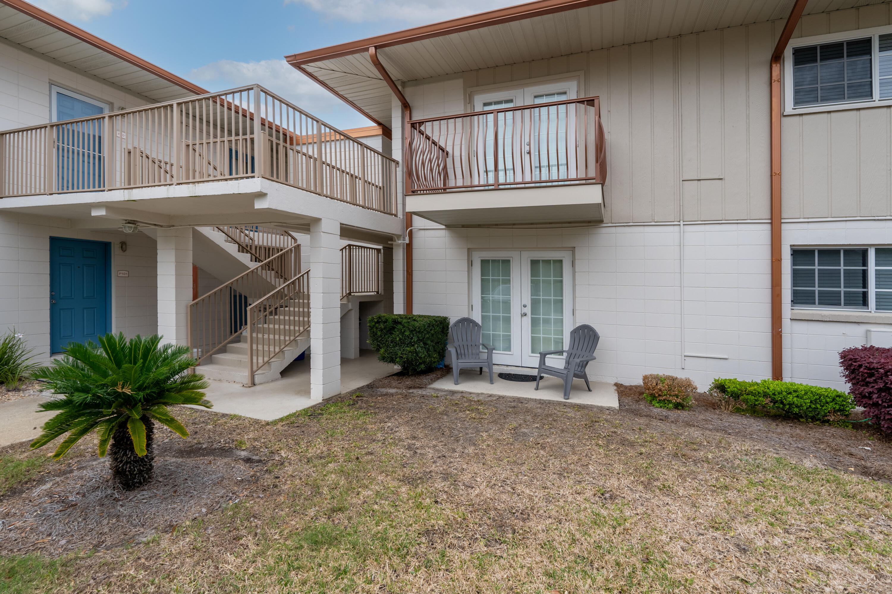 2100 W Beach Drive, O-103