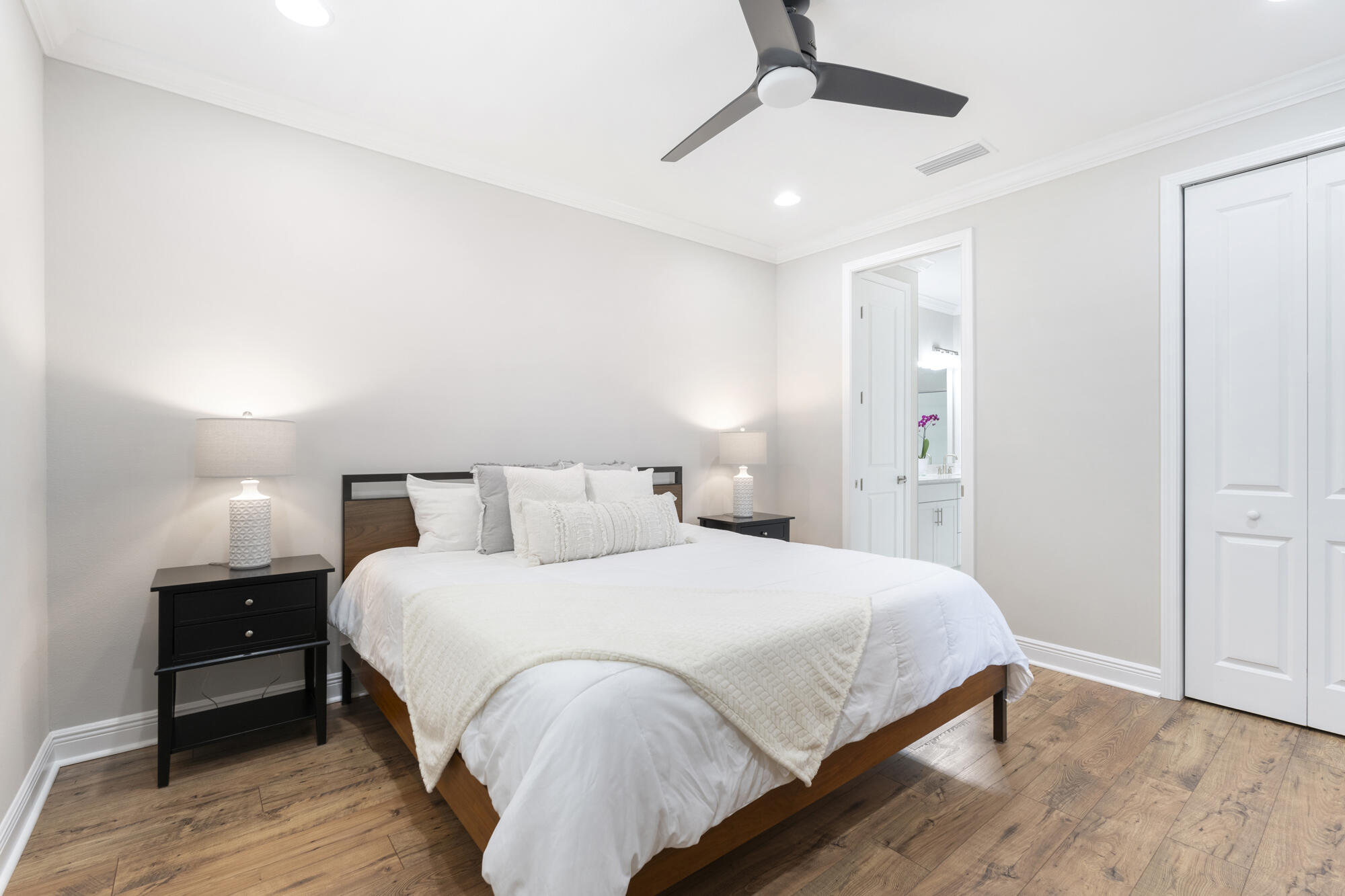 8641 Conch Shell Court