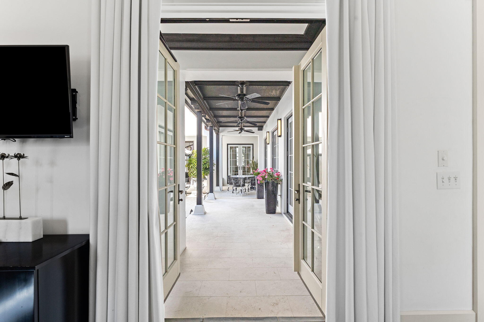 100 N Charles Street