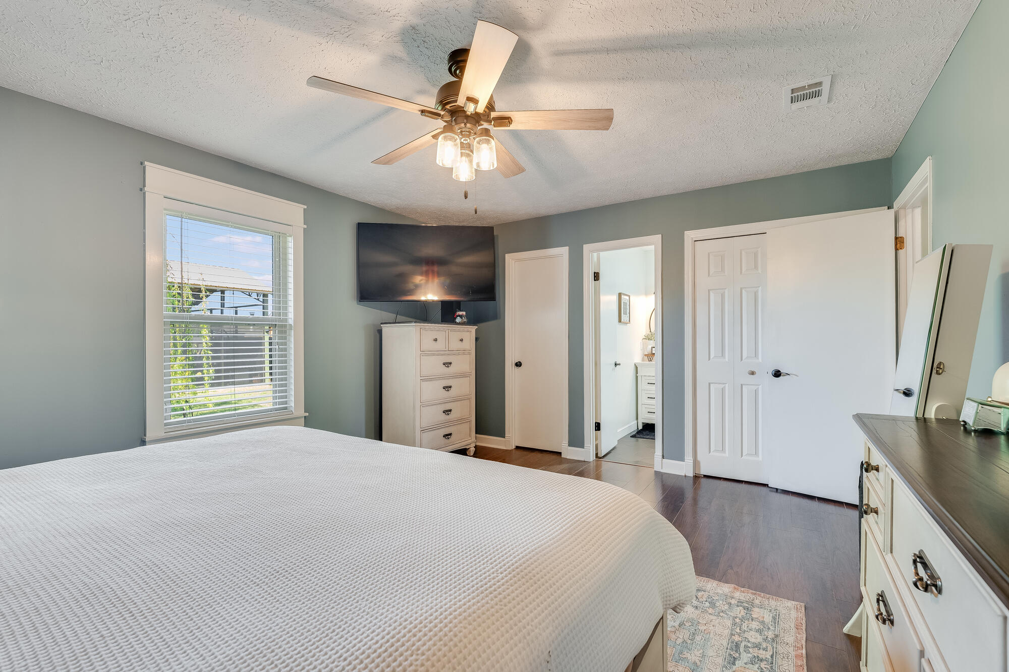 6009 Stephanie Drive