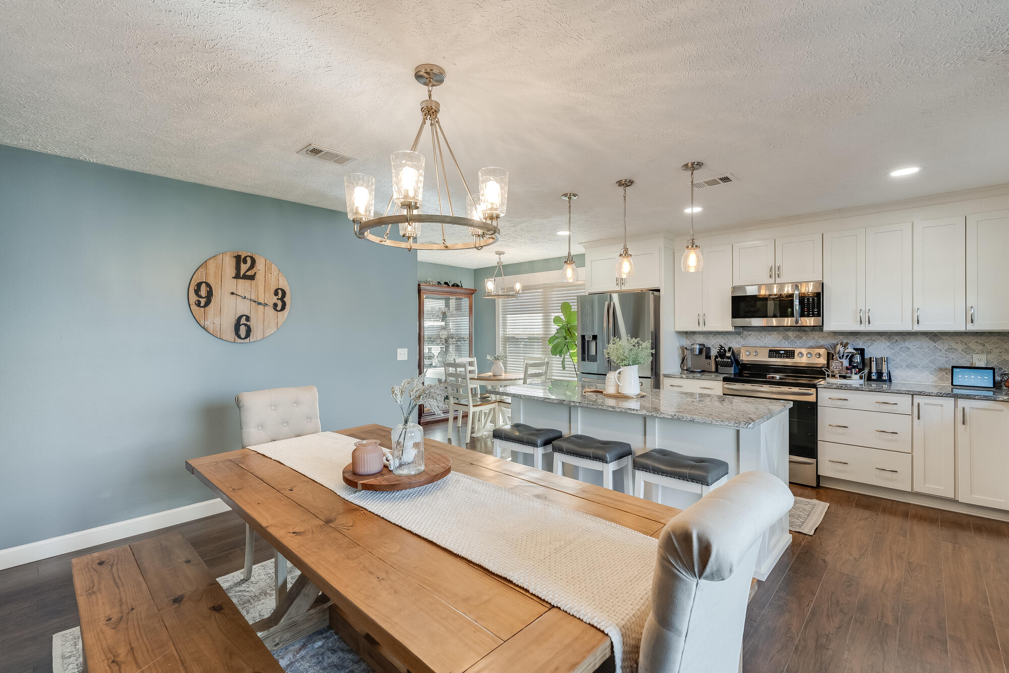 6009 Stephanie Drive