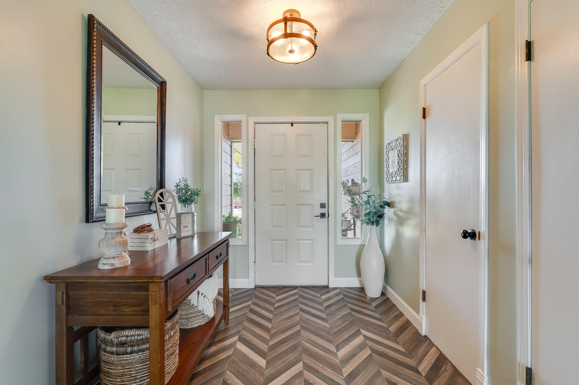 6009 Stephanie Drive