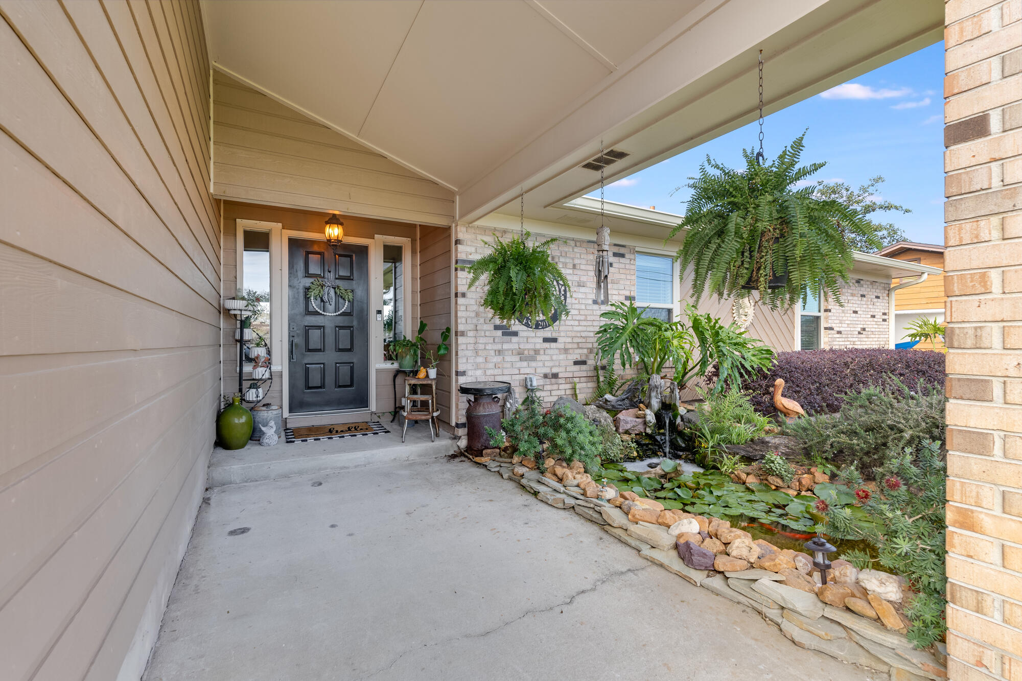 6009 Stephanie Drive