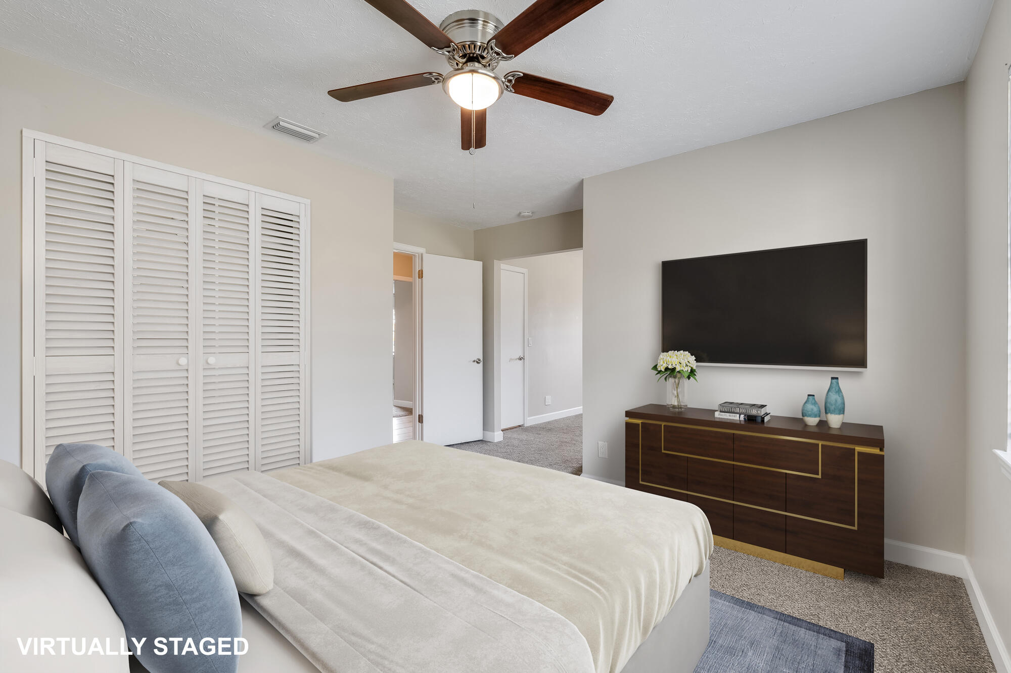 208 W 34Th Place