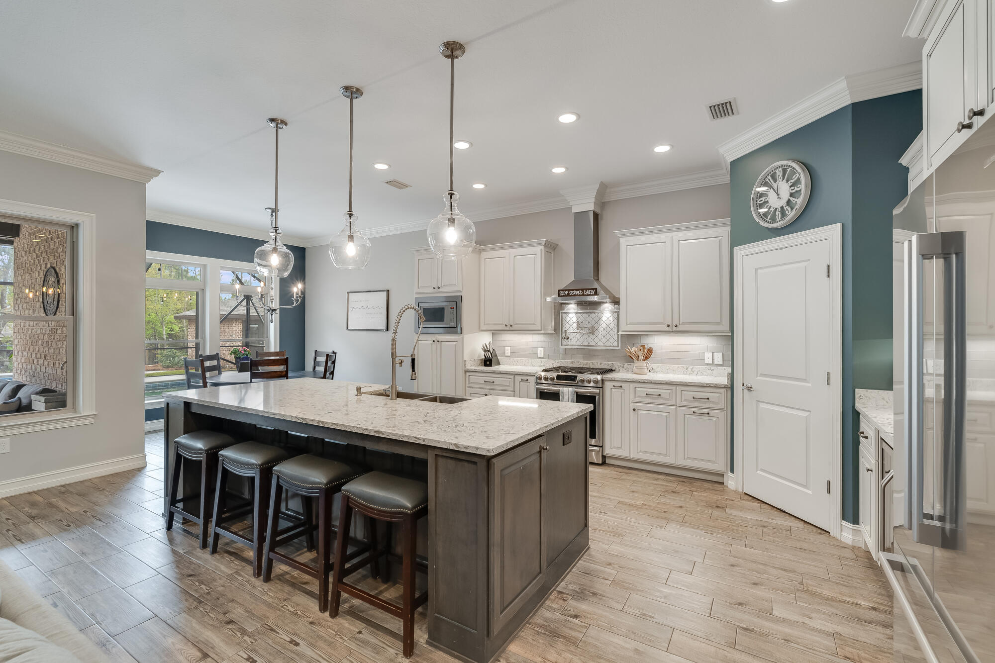 2301 Foxworth Drive