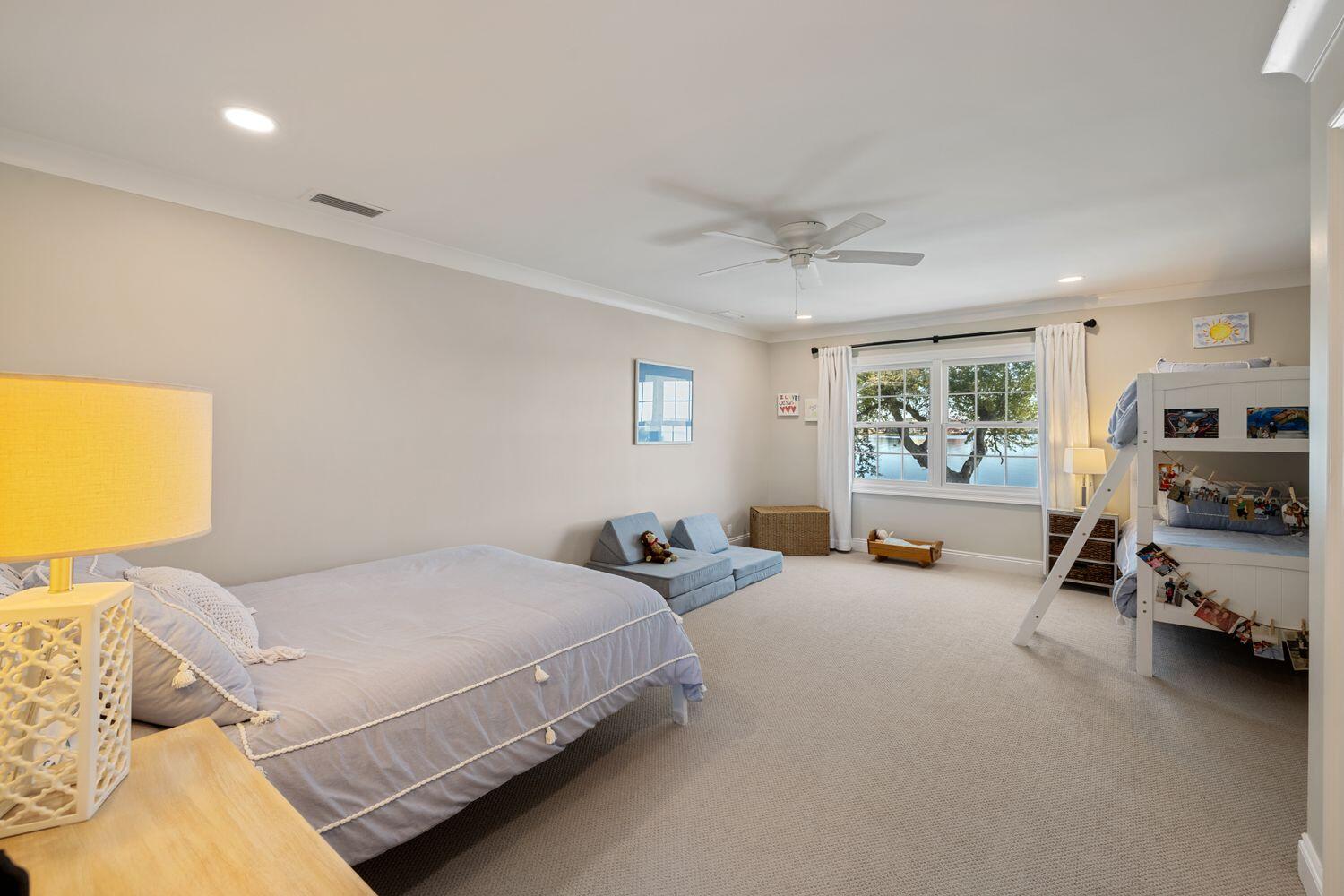 211 Hollis Avenue