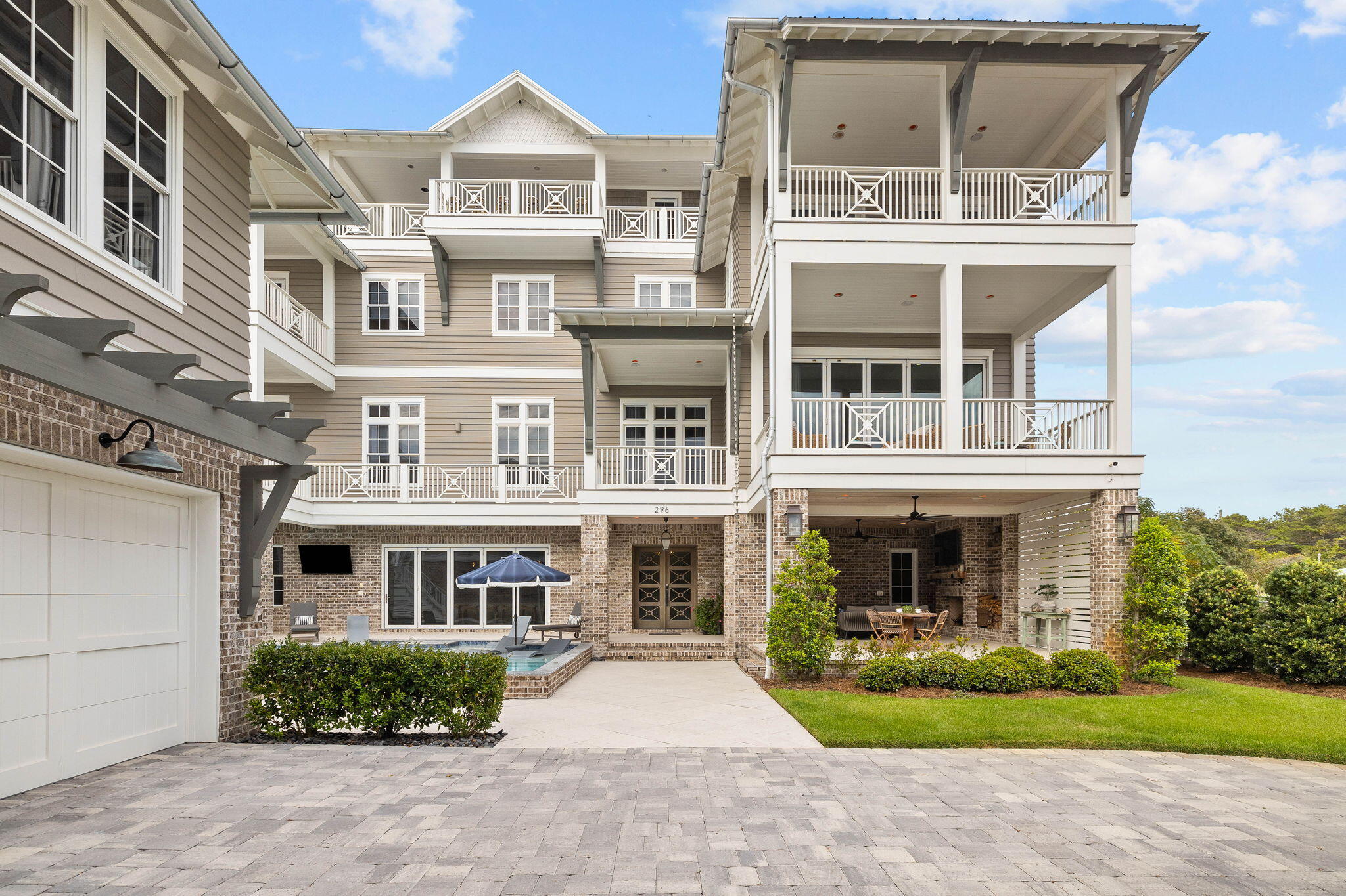 296 Pompano Street