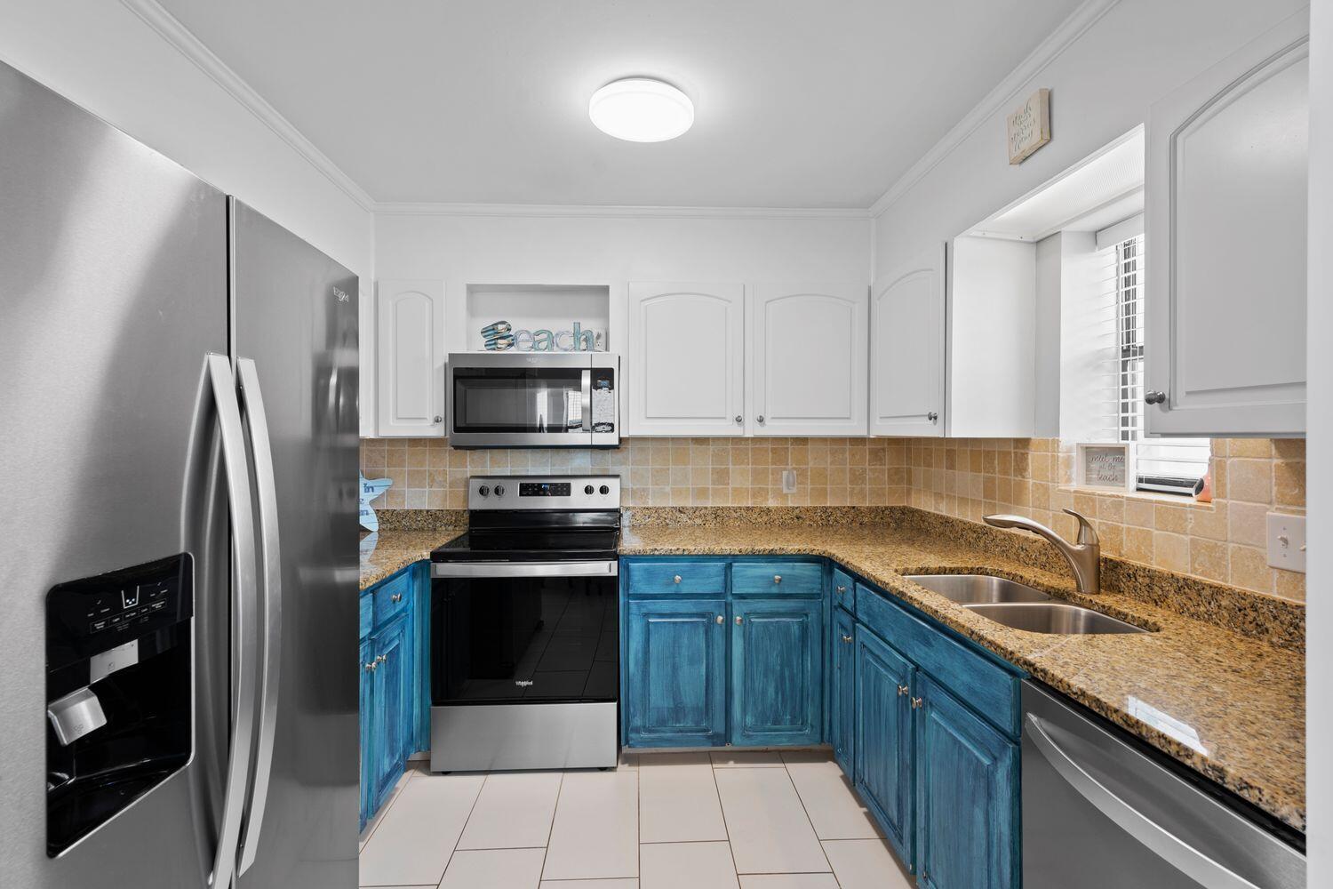 17642 Front Beach Road, J30