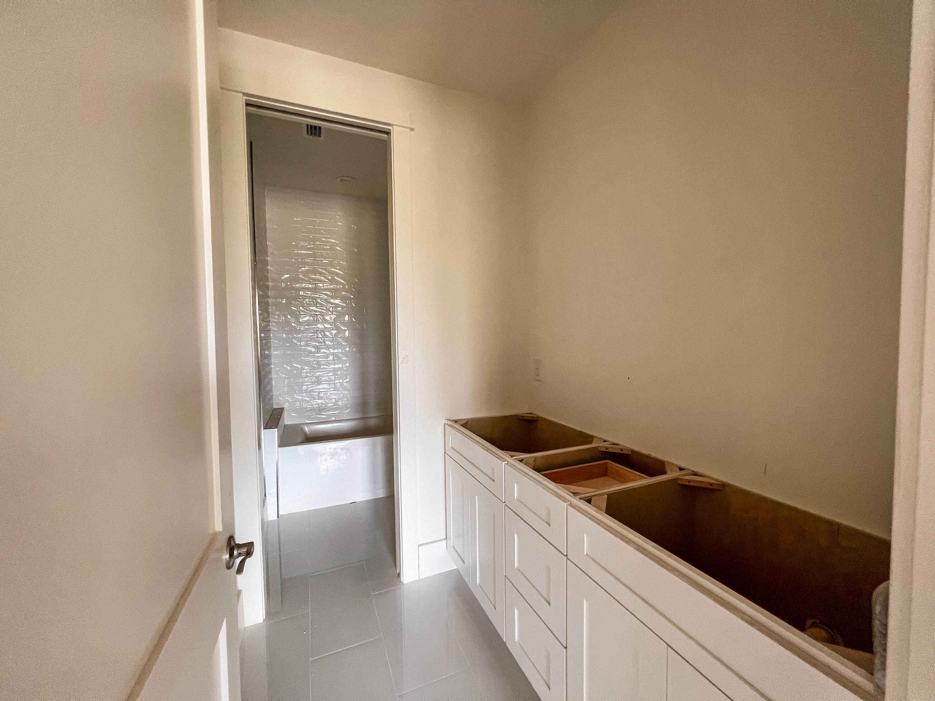 1562 Salamander Trail