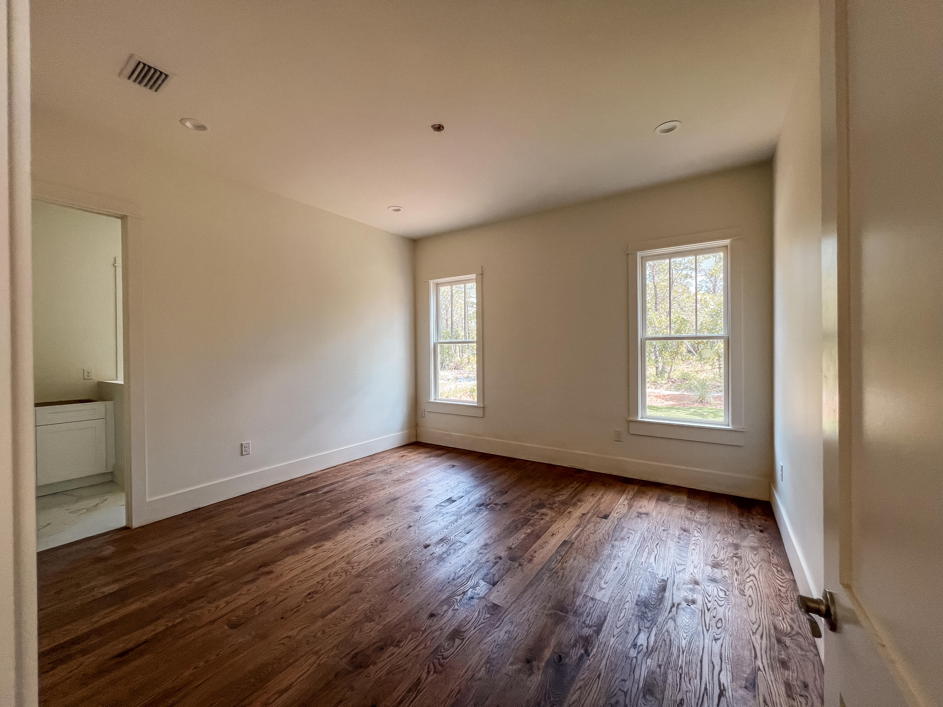 1562 Salamander Trail
