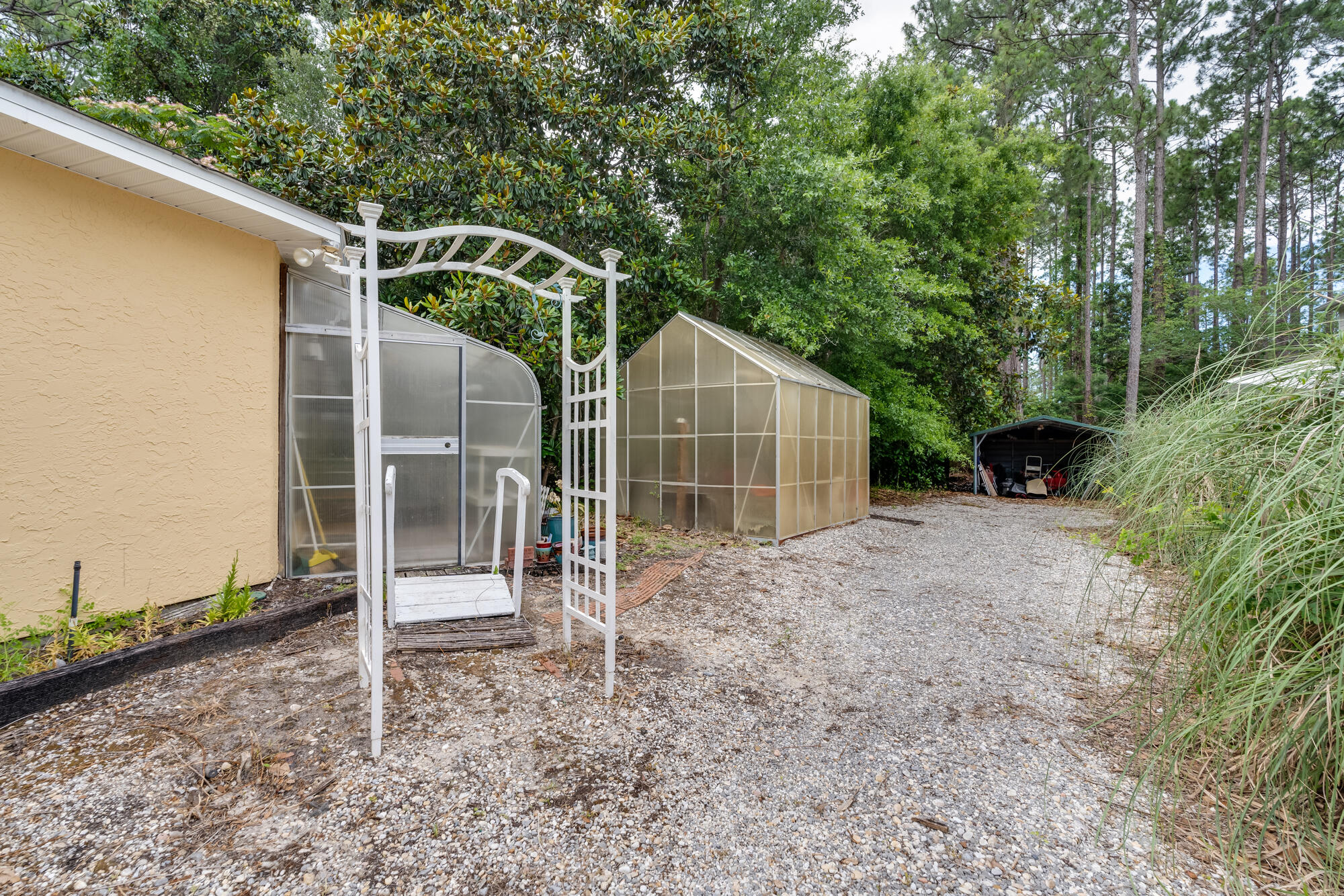 1356 E Nursery Road