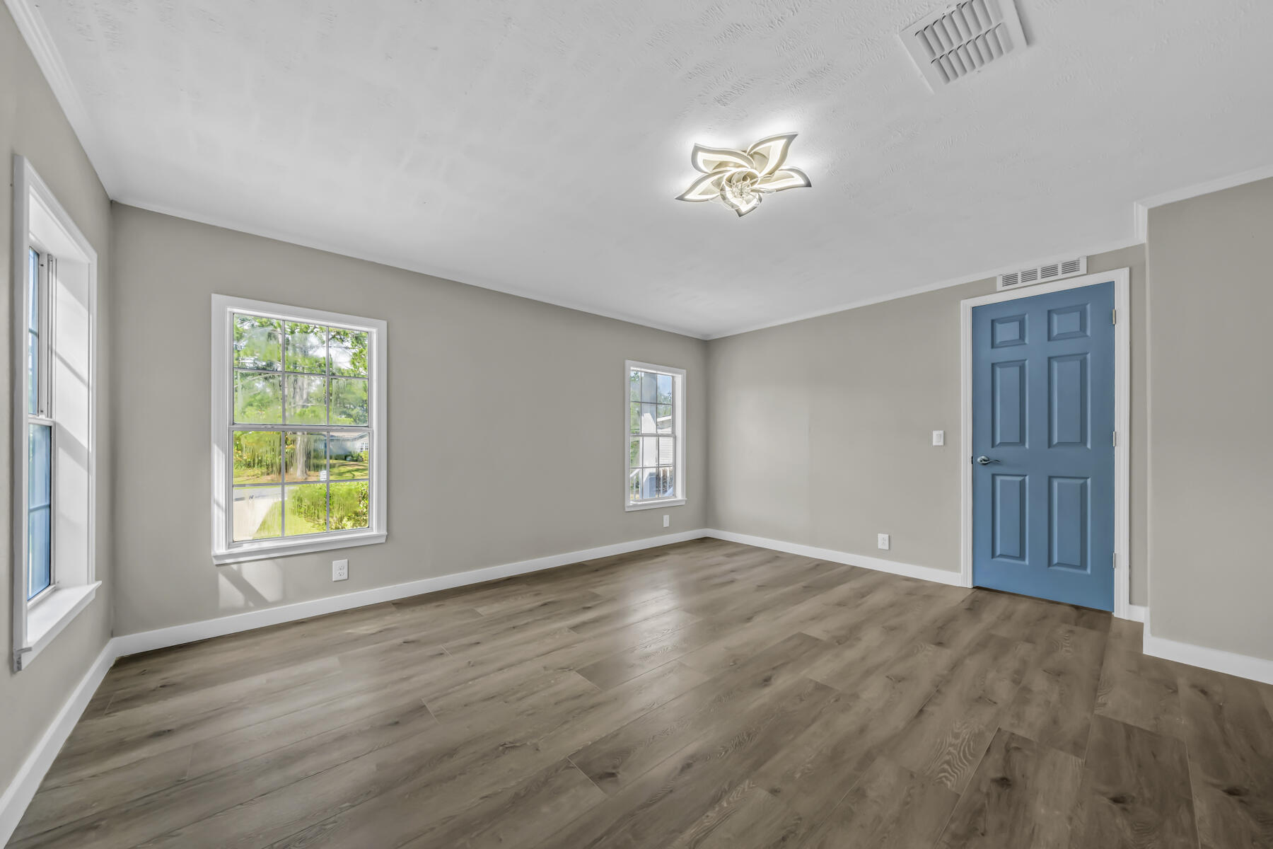 239 Edgewood Terrace