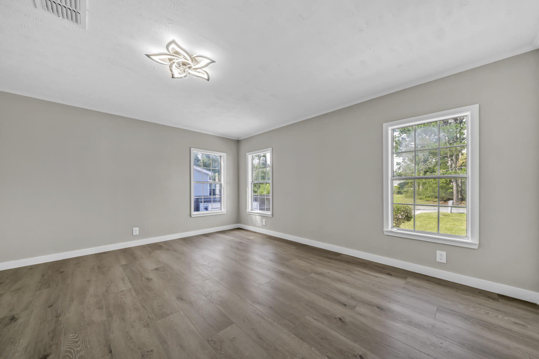 239 Edgewood Terrace
