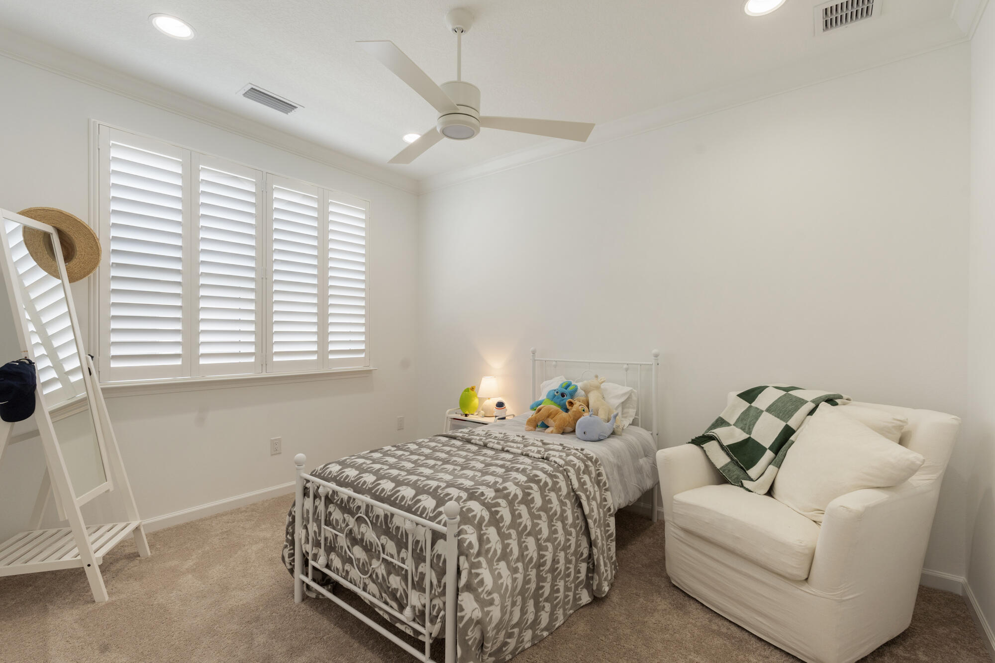 8687 Coral Reef Way