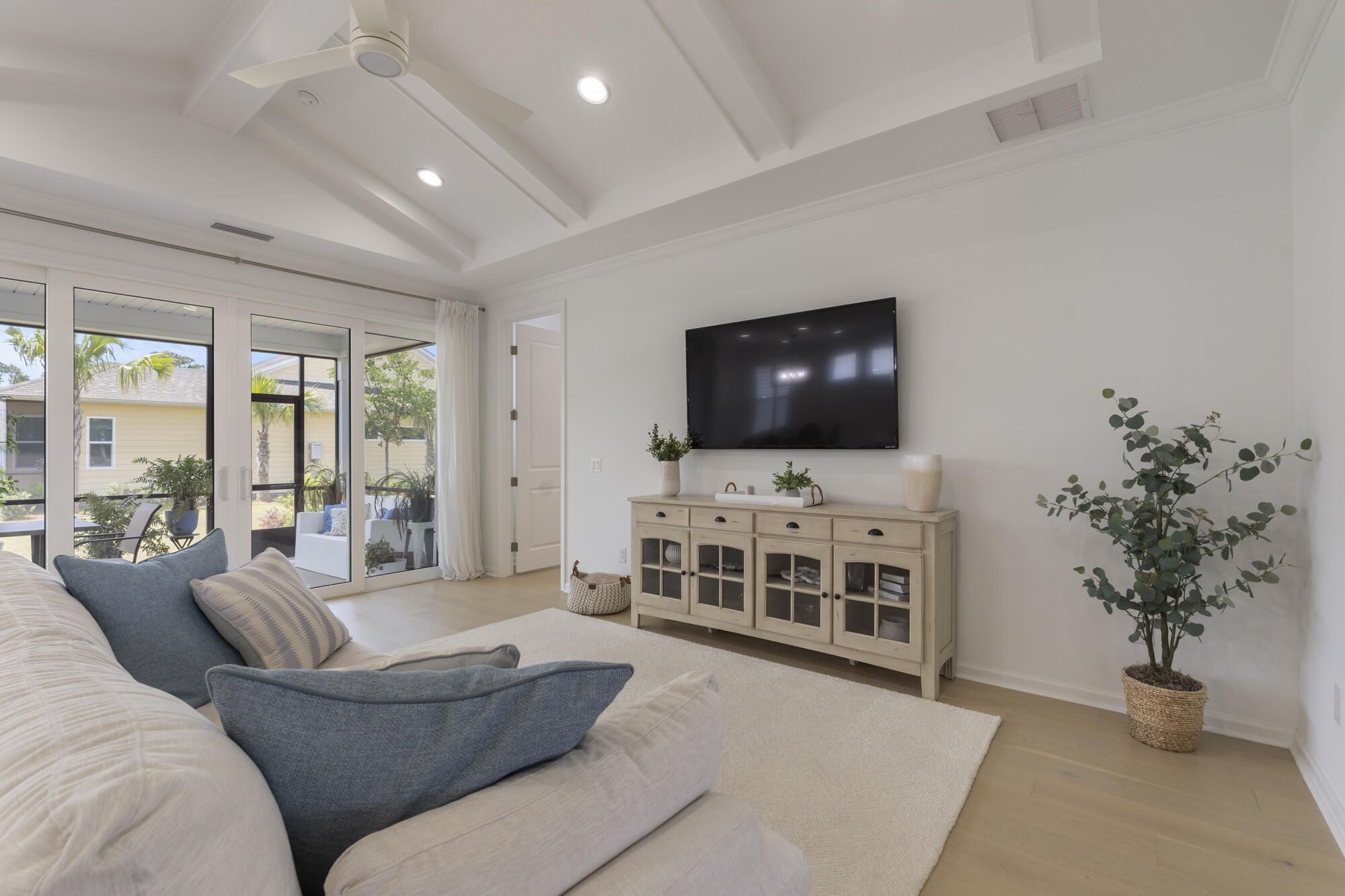 8687 Coral Reef Way