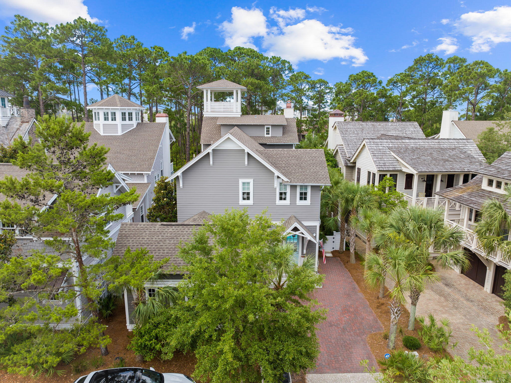 49 W Yacht Pond Lane