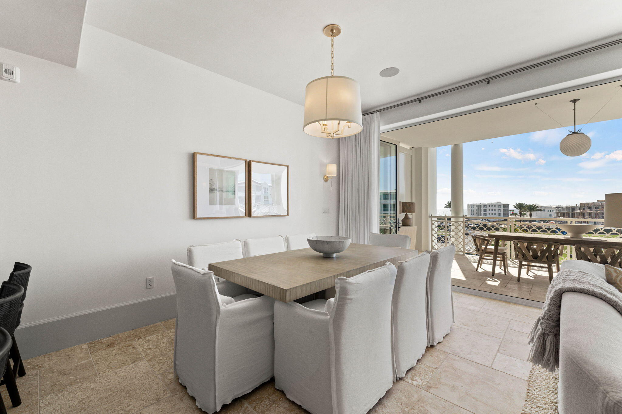 27 Admiralty Row, 306