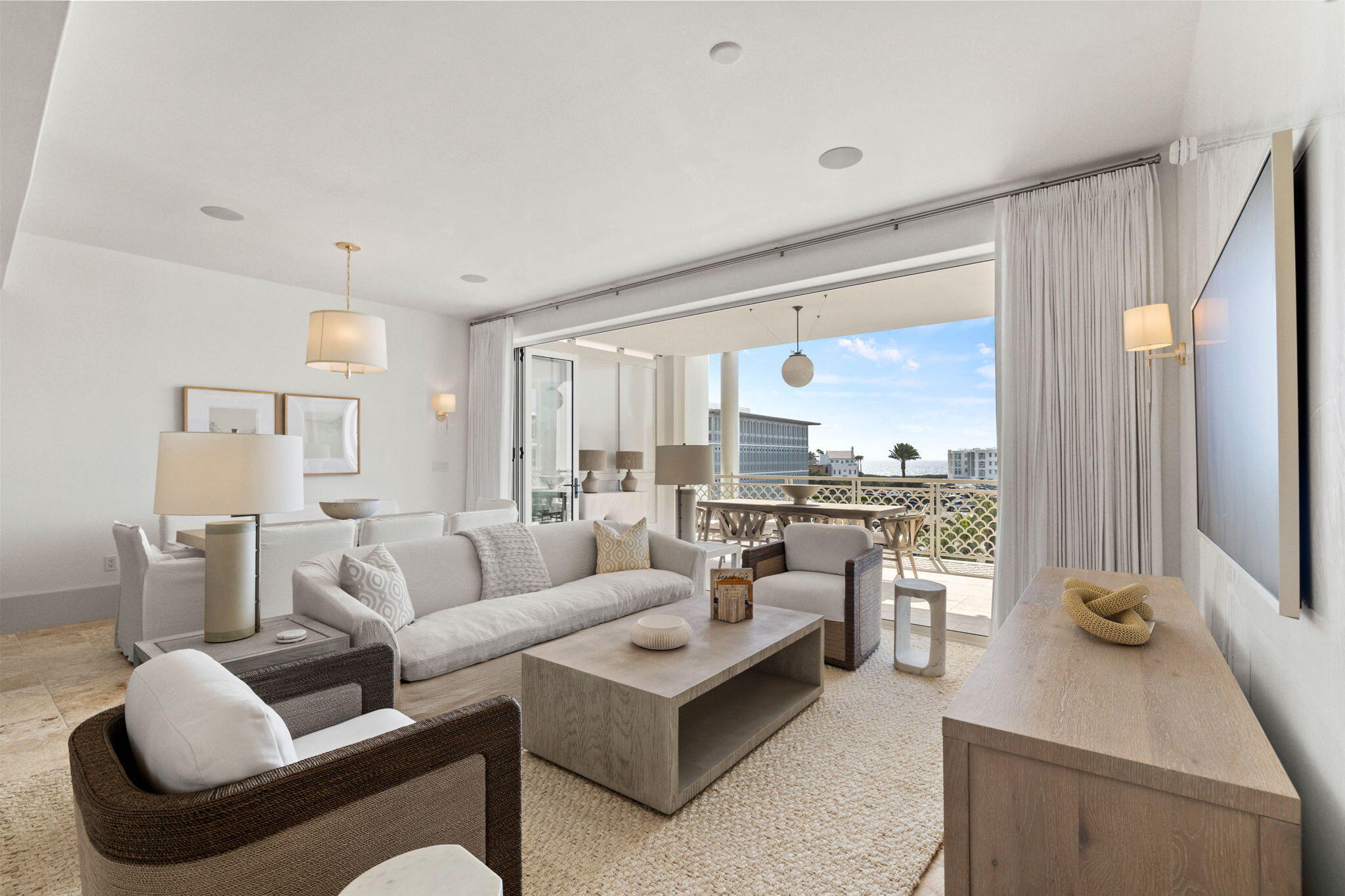 27 Admiralty Row, 306
