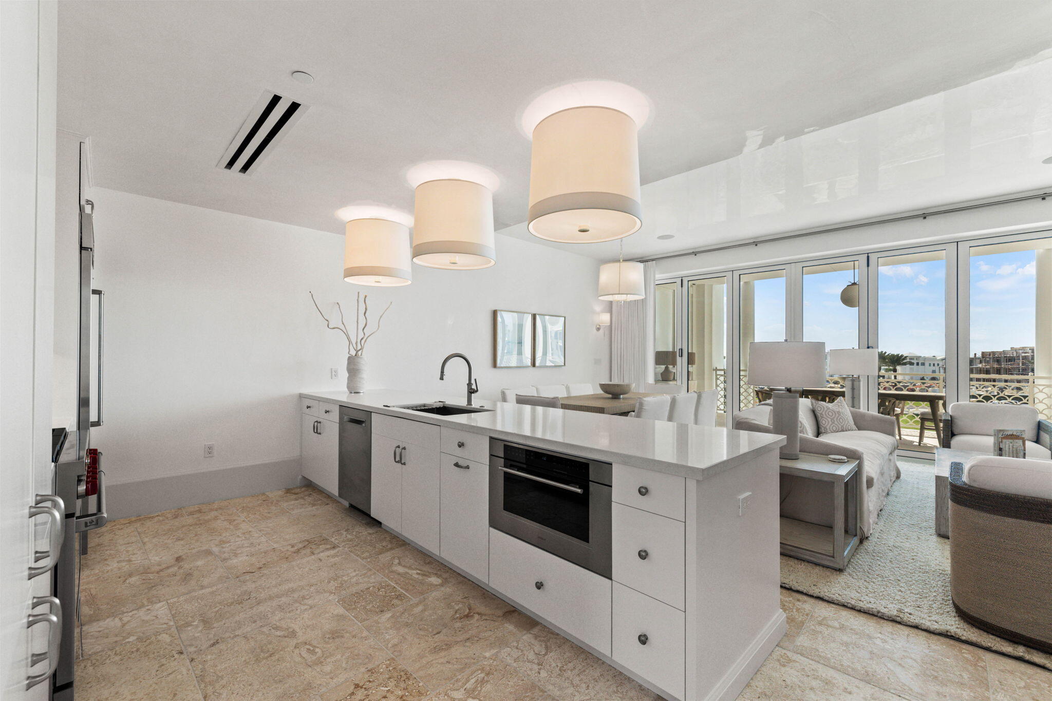 27 Admiralty Row, 306