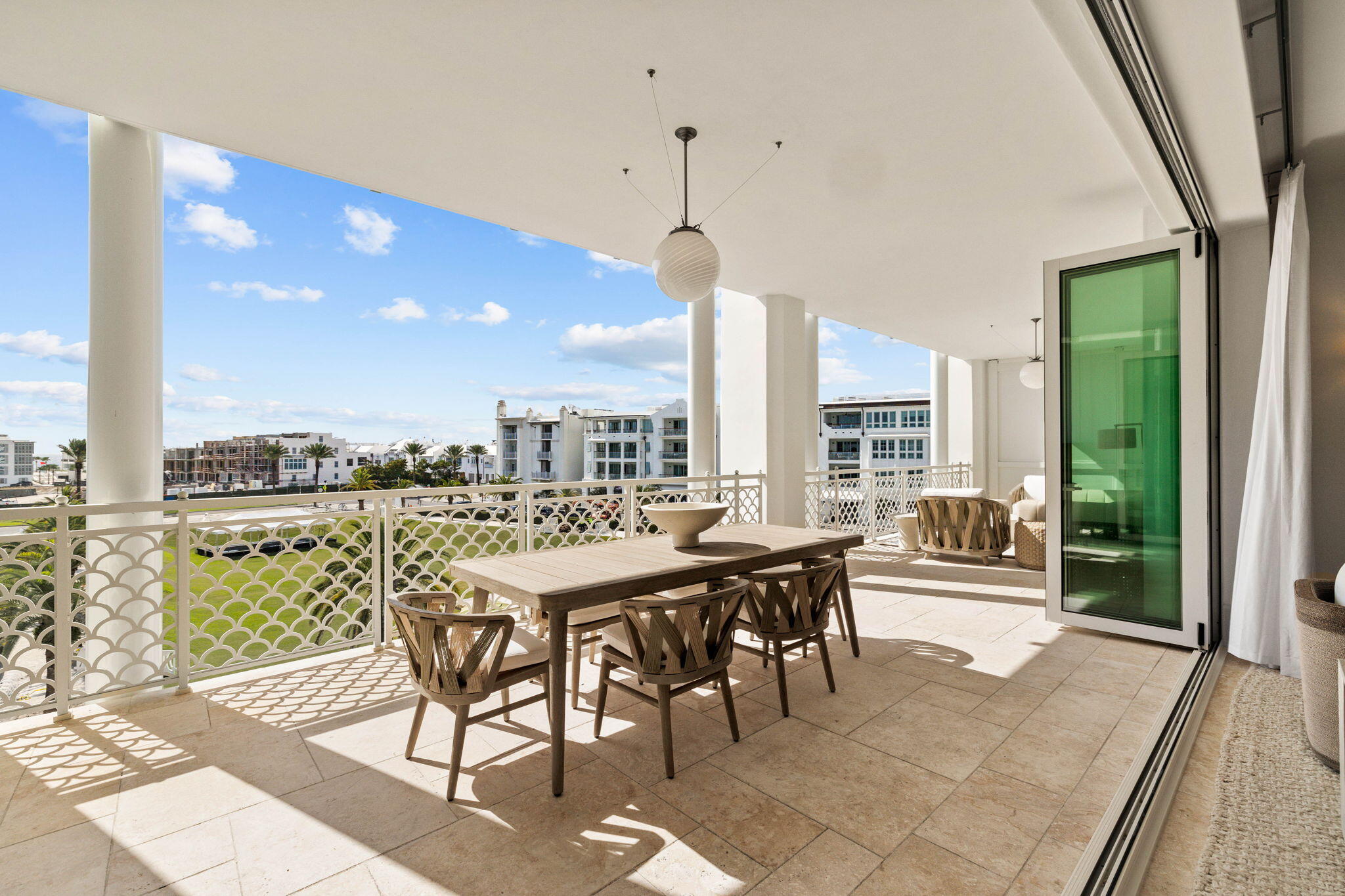 27 Admiralty Row, 306