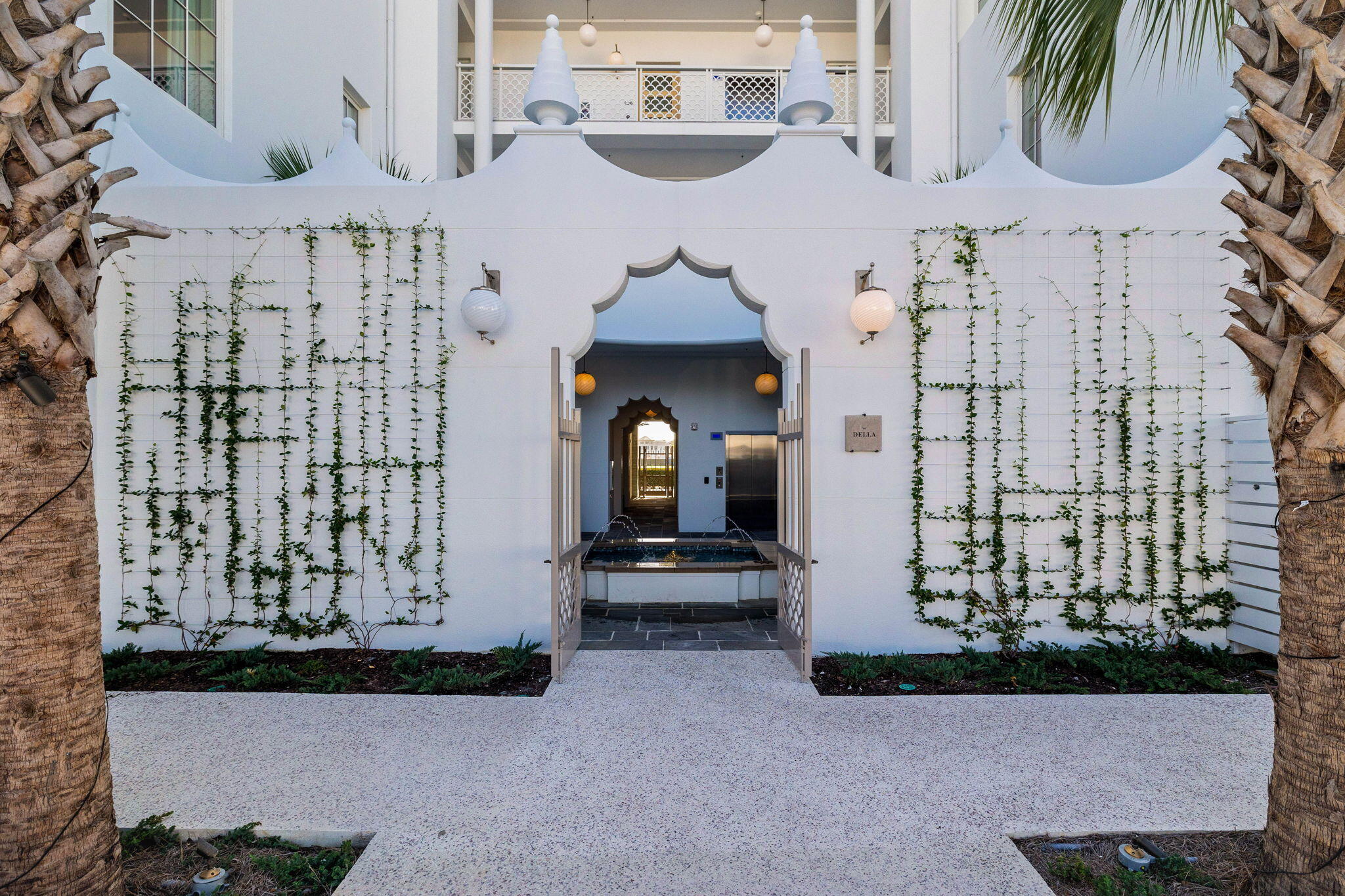27 Admiralty Row, 306