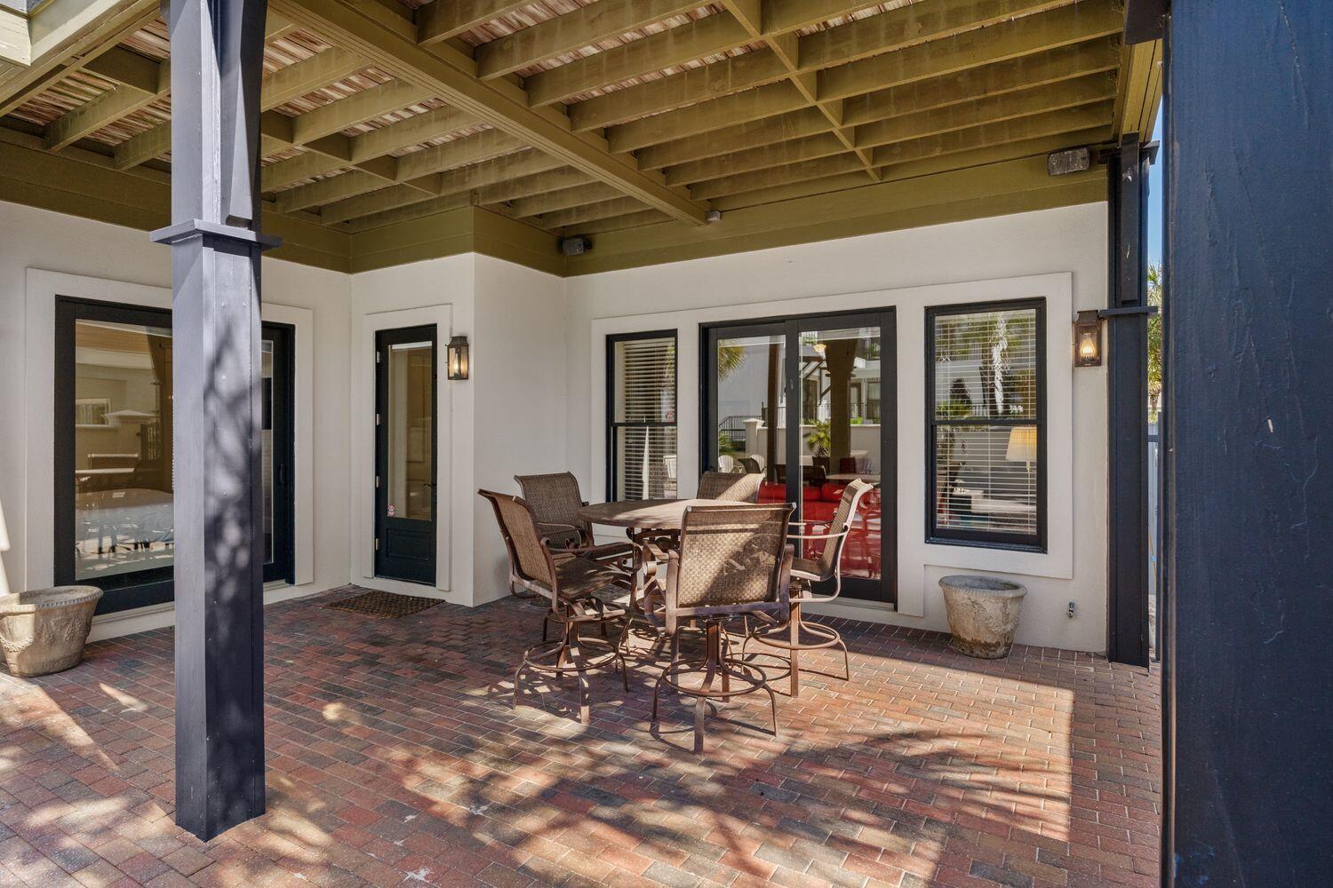 216 Sandtrap Road