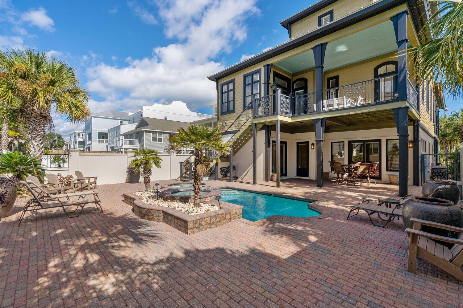 216 Sandtrap Road