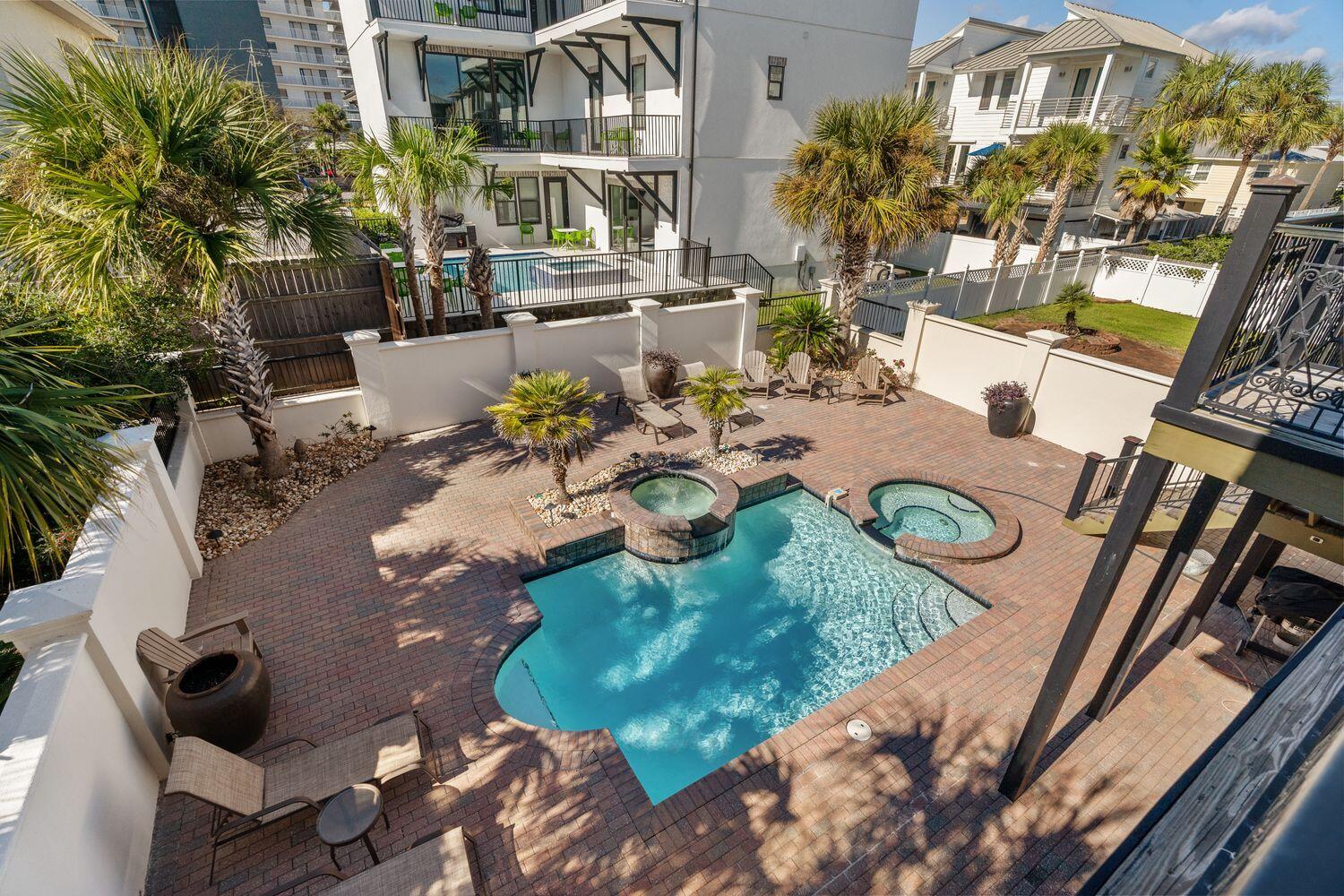 216 Sandtrap Road